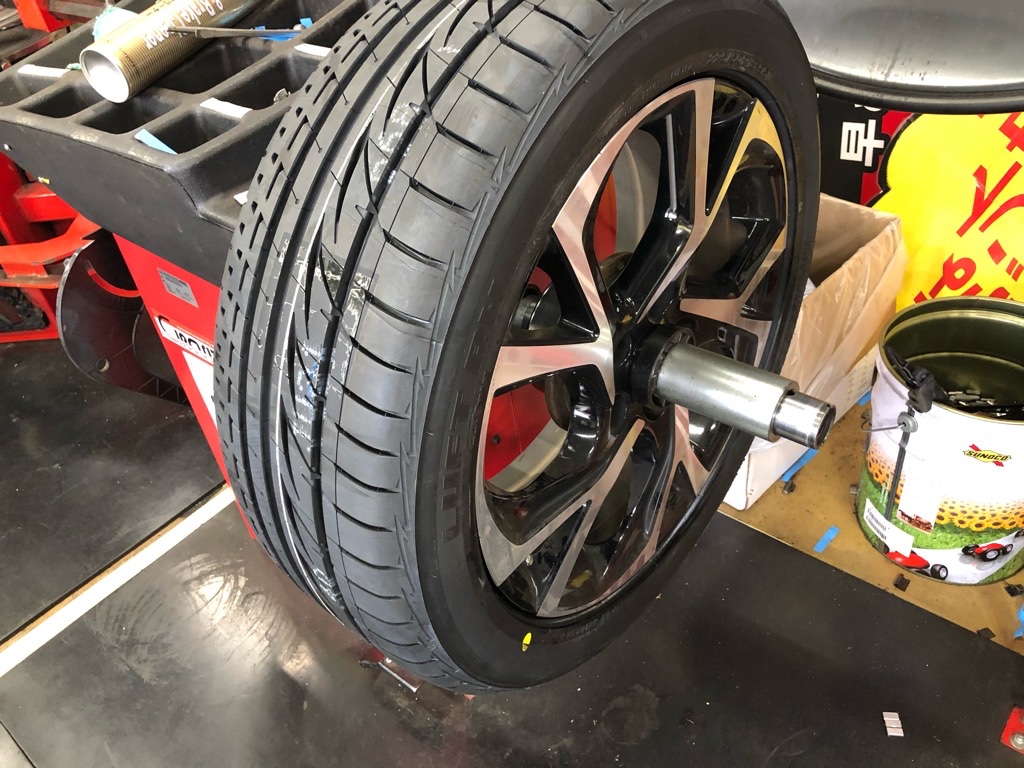 トヨタ C-HR 225/50R18 タイヤ交換 | トヨタ C-HR タイヤ | 作業