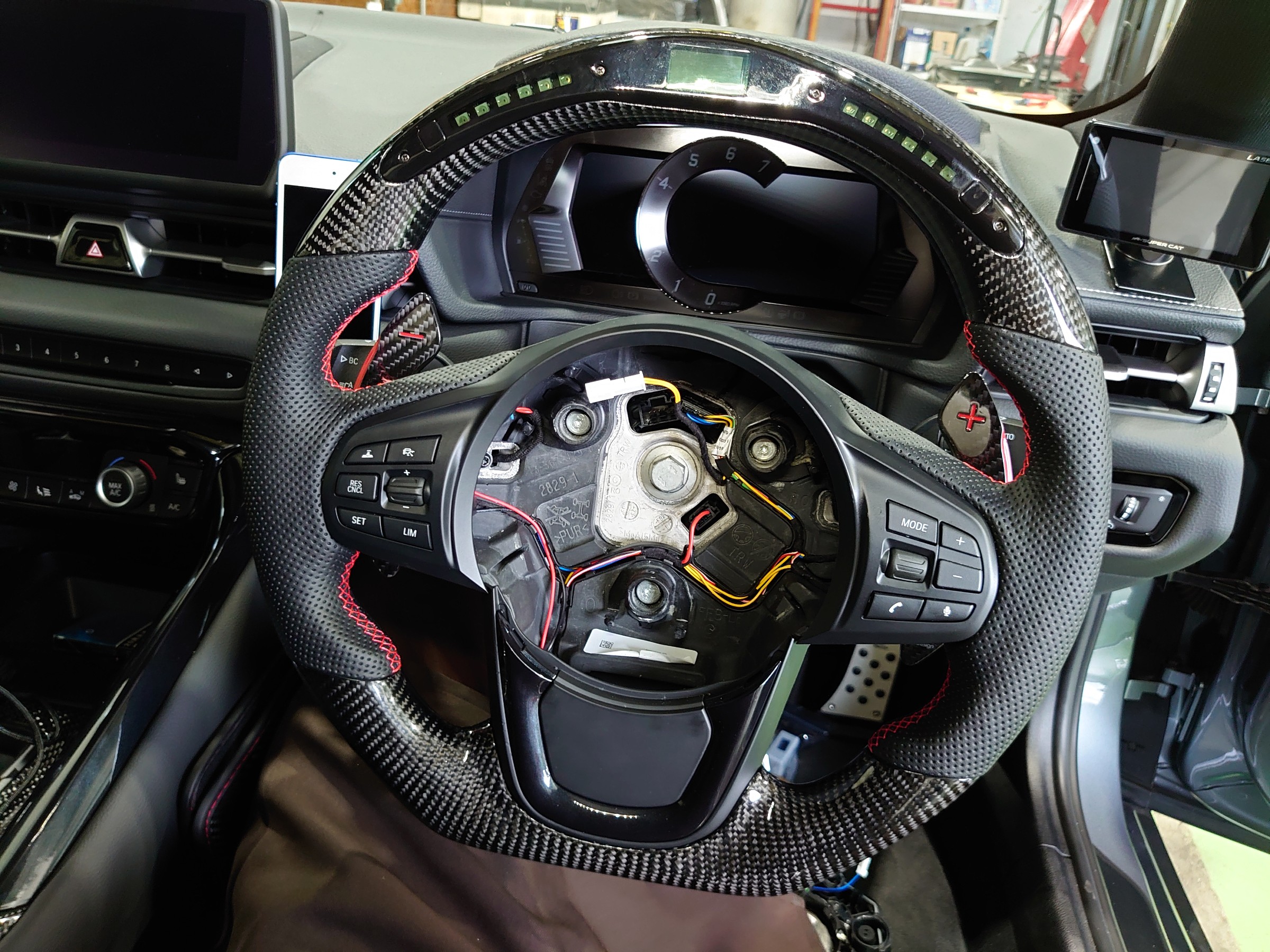 0 Gr Supra スープラ の ステアリング交換しました トヨタ スープラ その他 外装 内装取付 エアロ取付 技術サービス施工事例 タイヤ館 福岡東 タイヤからはじまる トータルカーメンテナンス タイヤ館グループ