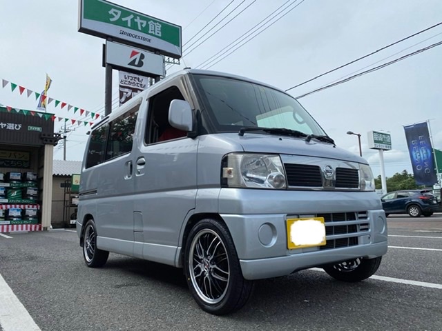 ねりあめさま専用ホイール ニッサン クリッパーリオ】タイヤホイールセット取り付けを行い