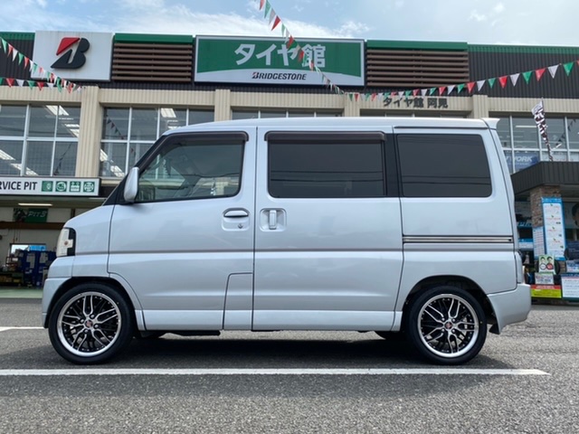 ニッサン クリッパーリオ】タイヤホイールセット取り付けを行いました