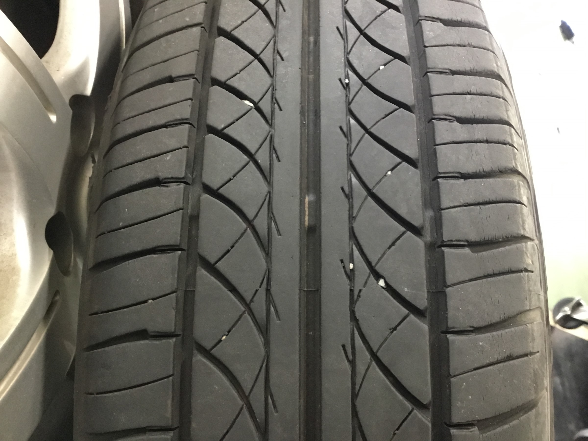 ノア タイヤサイズ 195 65r15 15インチ タイヤ交換 タイヤ タイヤ ホイール関連 タイヤ ホイール交換 スタッフ日記 タイヤ館 広島祇園 タイヤからはじまる トータルカーメンテナンス タイヤ館グループ