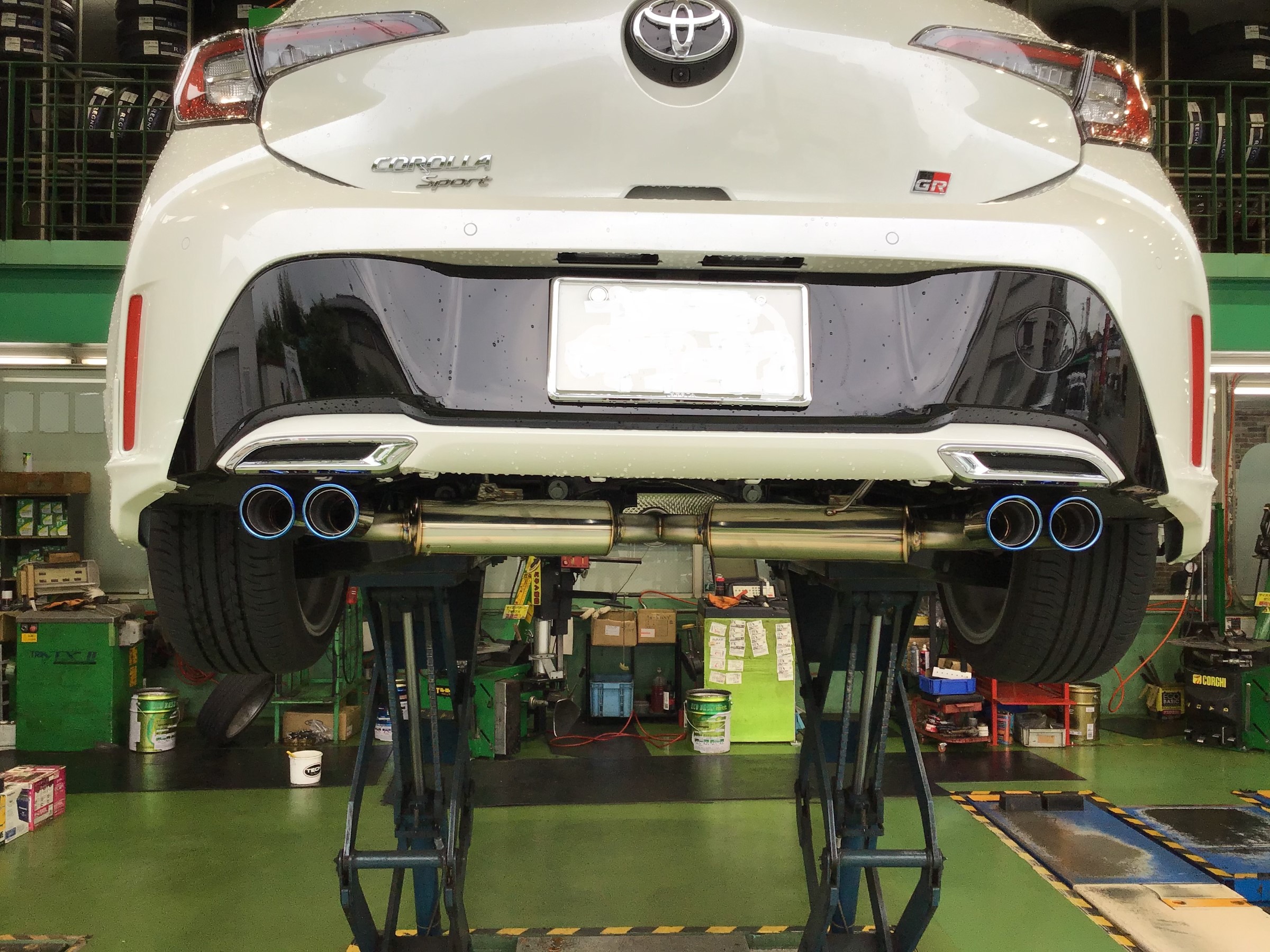 TOYOTA トヨタ カローラスポーツ 純正マフラー BRASH】トヨタ カローラスポーツ BRASH 4本出しマフラー