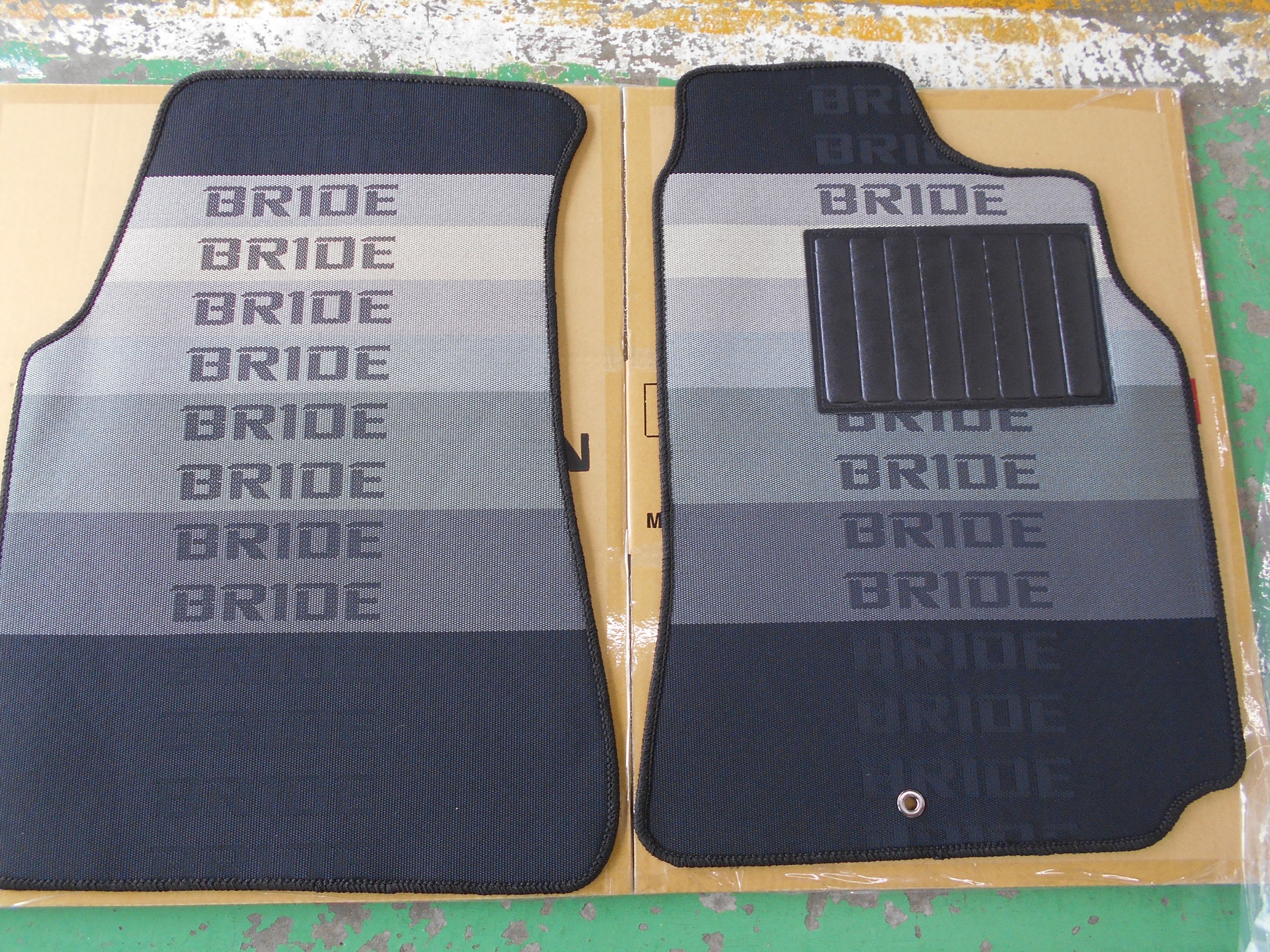 BRIDEのフロアマット、取り扱っています(^^)/ | 店舗おススメ情報 
