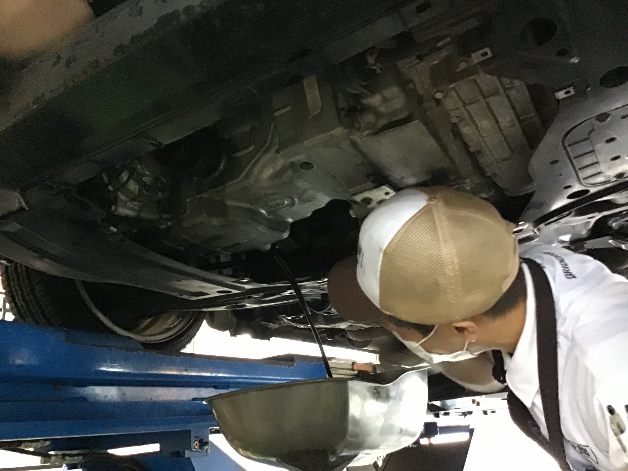 オイル交換は雨の日の午後が穴場です サービス事例 タイヤ館 太子 タイヤからはじまる トータルカーメンテナンス タイヤ館グループ