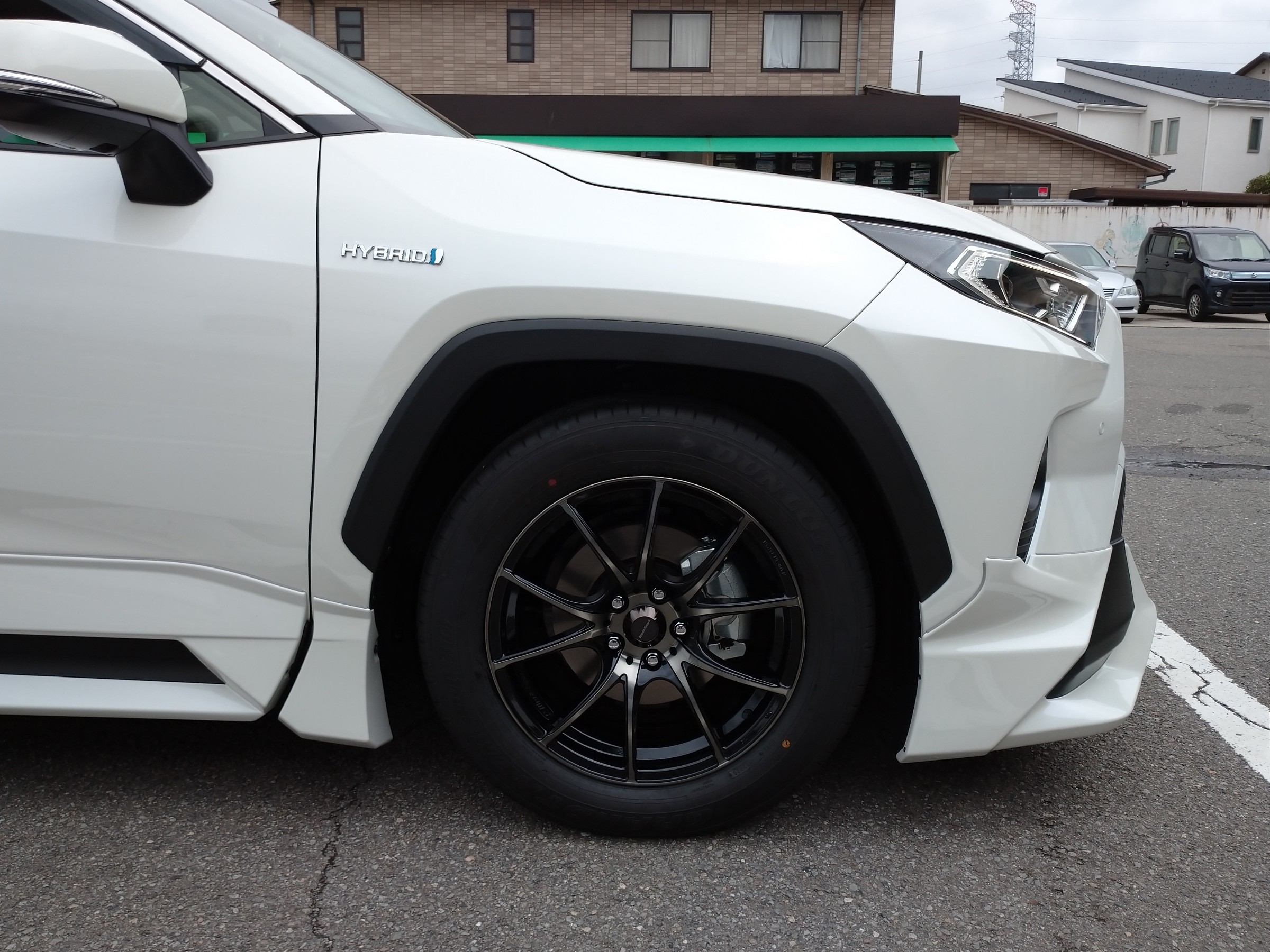 トヨタ RV4 ホイールセット＆ローダウン | 店舗おススメ情報