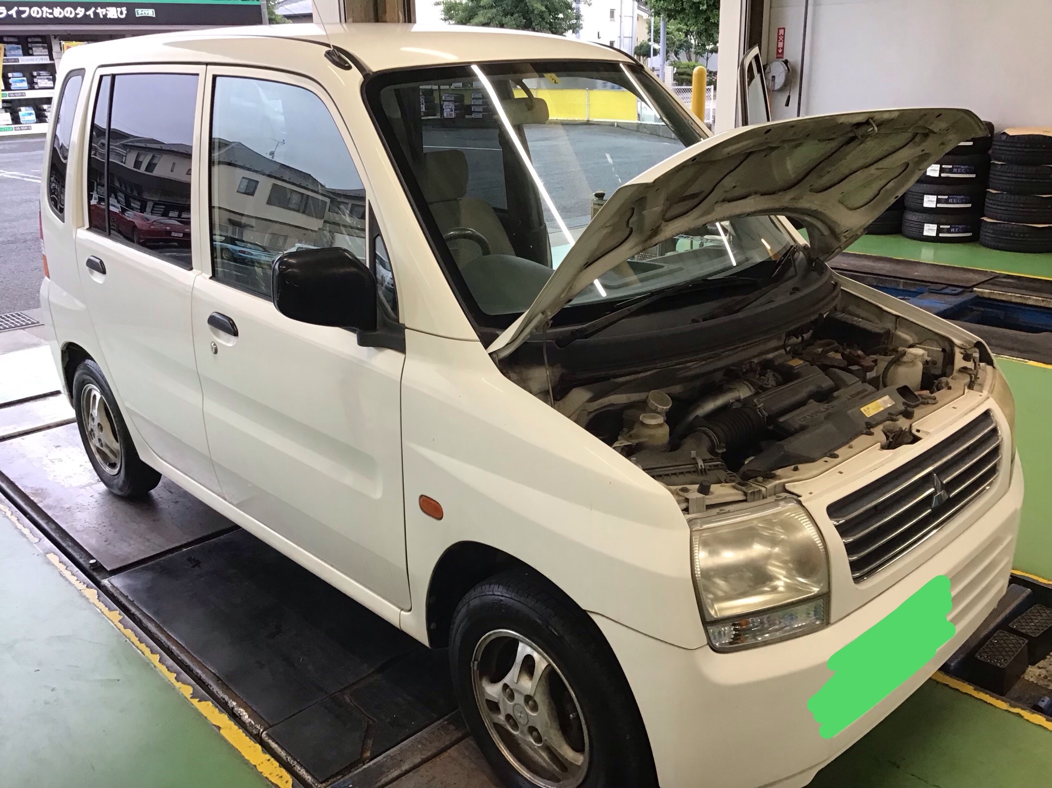 三菱 トッポ エアコンフィルター 交換 三菱 トッポ メンテナンス商品 サービス事例 タイヤ館 西船橋 千葉県のタイヤ カー用品ショップ タイヤからはじまる トータルカーメンテナンス タイヤ館グループ