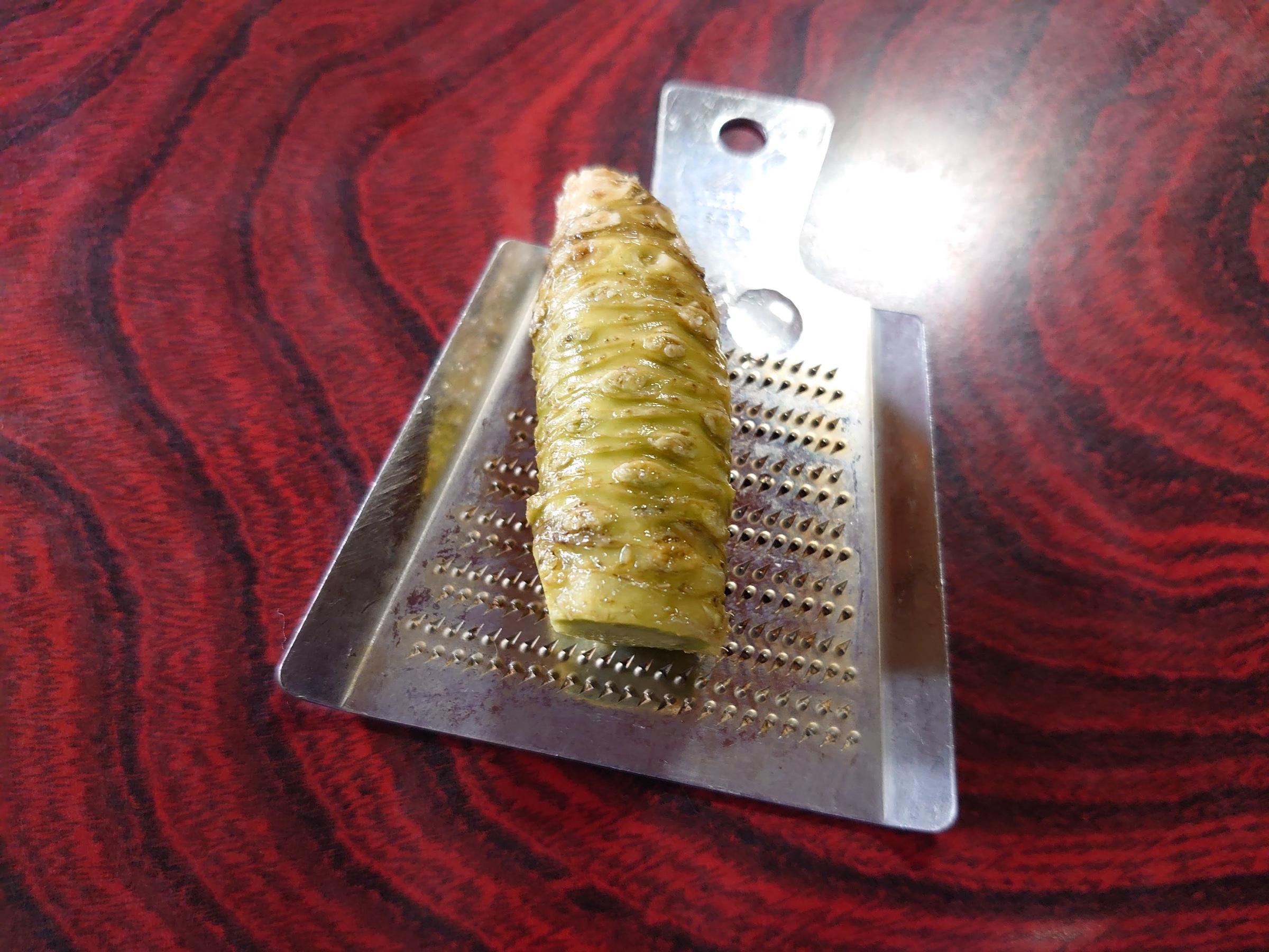 生わさびが1本着きます。余ればお持ち帰りOKです。