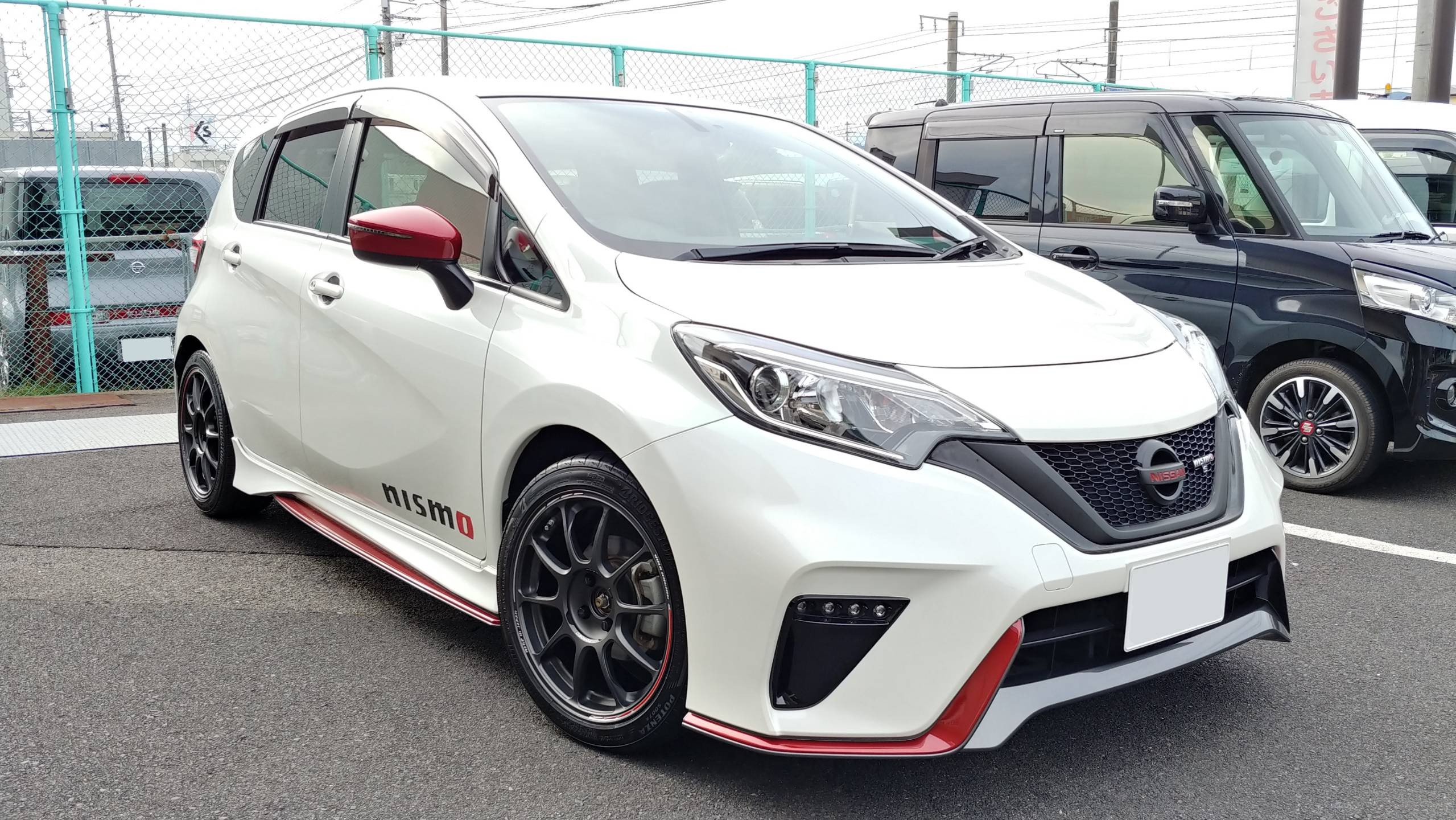 ノートNISMO S に期間限定商品 ZE40 T/A II 装着! | 店舗お ノートNISMO S に期間限定商品 ZE40 T/A II 装着! | 店舗お