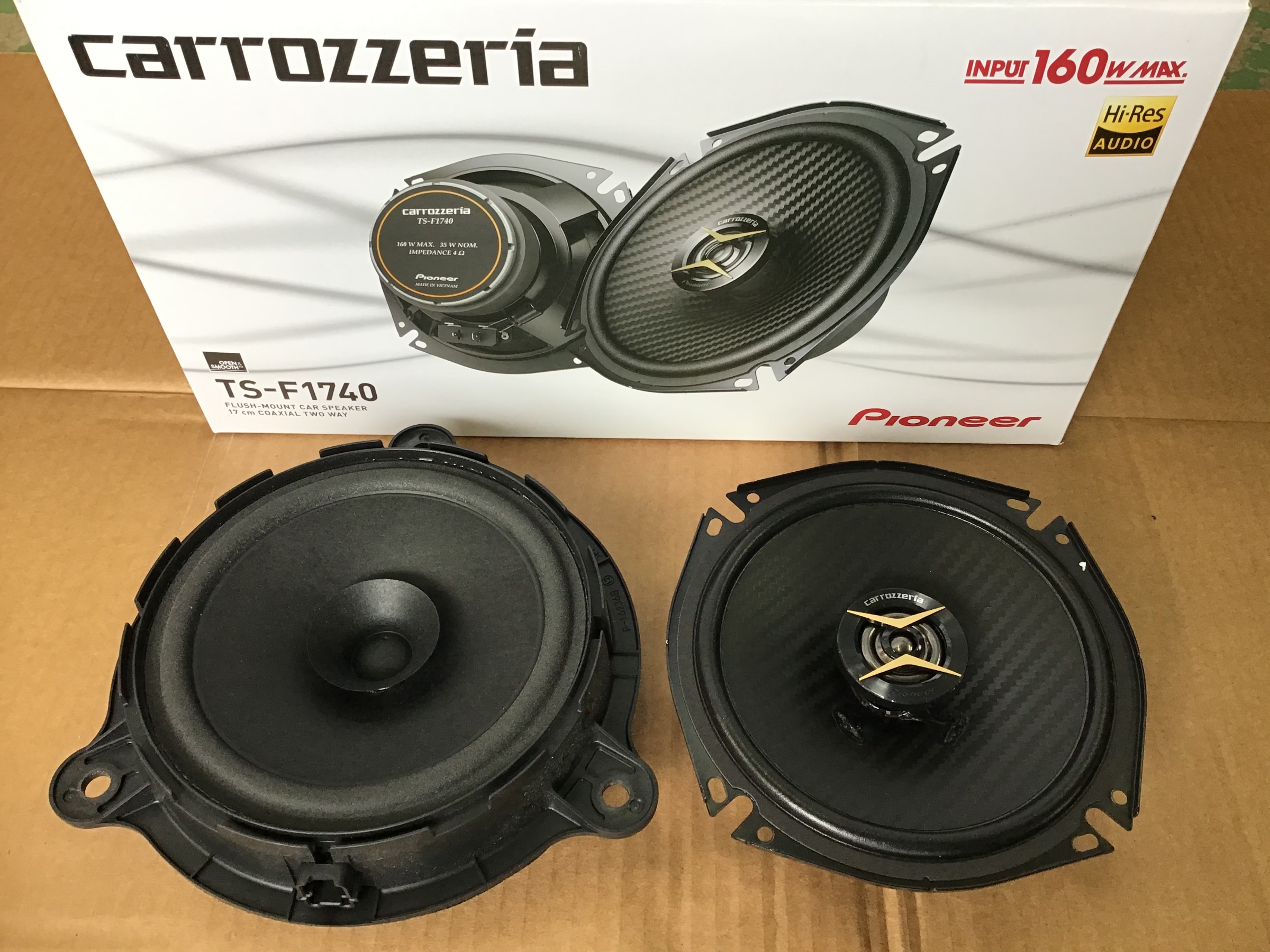 日産ノートe Power スピーカー交換しました サービス事例 タイヤ館 ｇｐ新潟横越 新潟県のタイヤ カー用品ショップ タイヤからはじまる トータルカーメンテナンス タイヤ館グループ