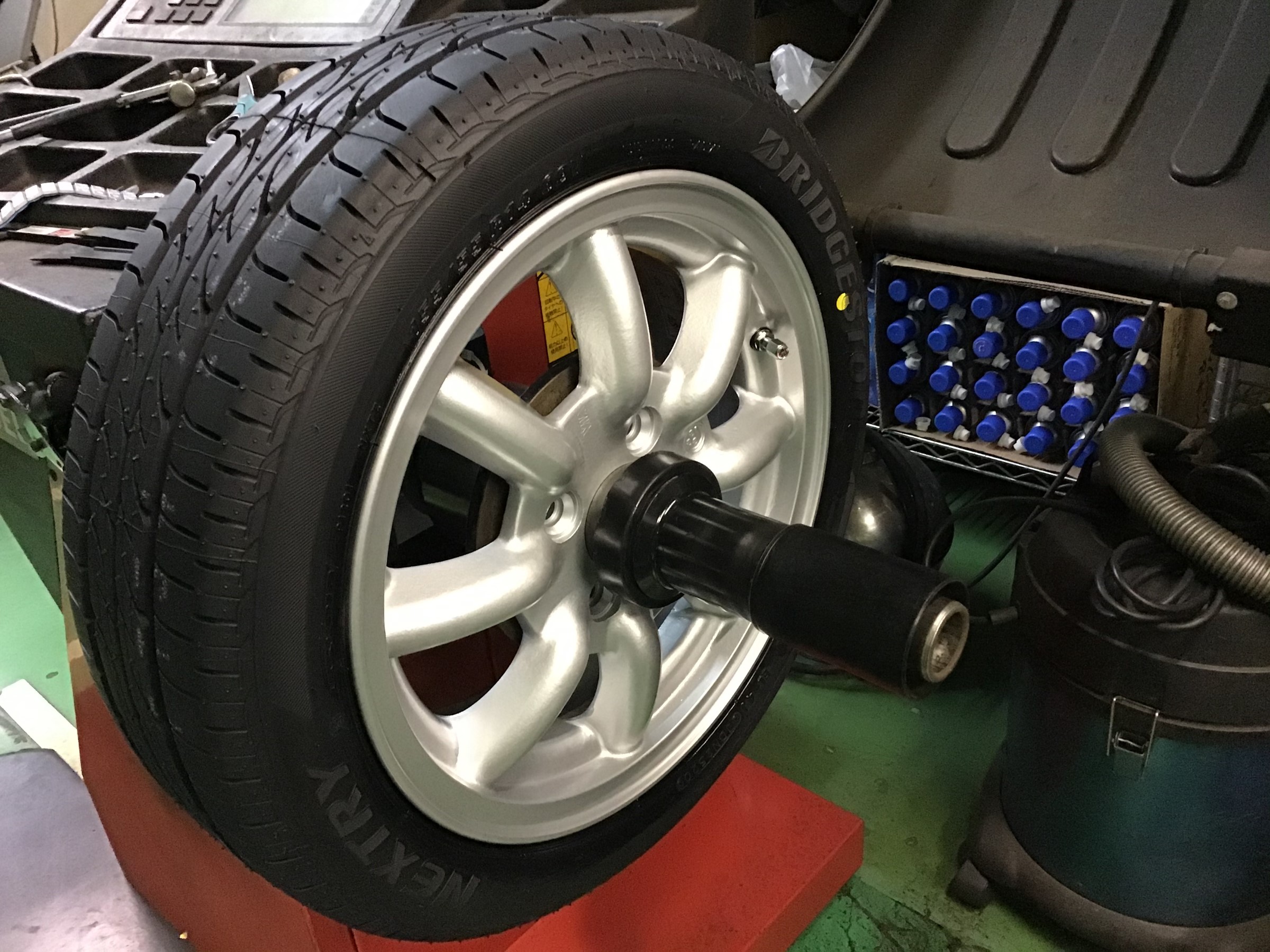 ワタナベタイプホイールとタイヤセット ダイハツ【ハイゼットトラック】 タイヤ＆ホイールセット | 店舗