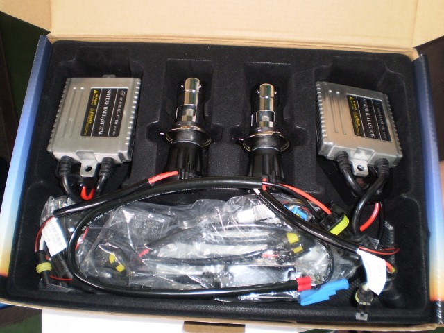 LEDからHIDへ | サービス事例 | タイヤ館 にいがた弁天橋通り | 新潟県のタイヤ、カー用品ショップ タイヤからはじまる、トータルカーメンテナンス タイヤ館グループ LEDからHIDへ | サービス事例 | タイヤ館 にいがた弁天橋通り | 新潟県のタイヤ、カー用品ショップ タイヤからはじまる、トータルカーメンテナンス タイヤ館グループ