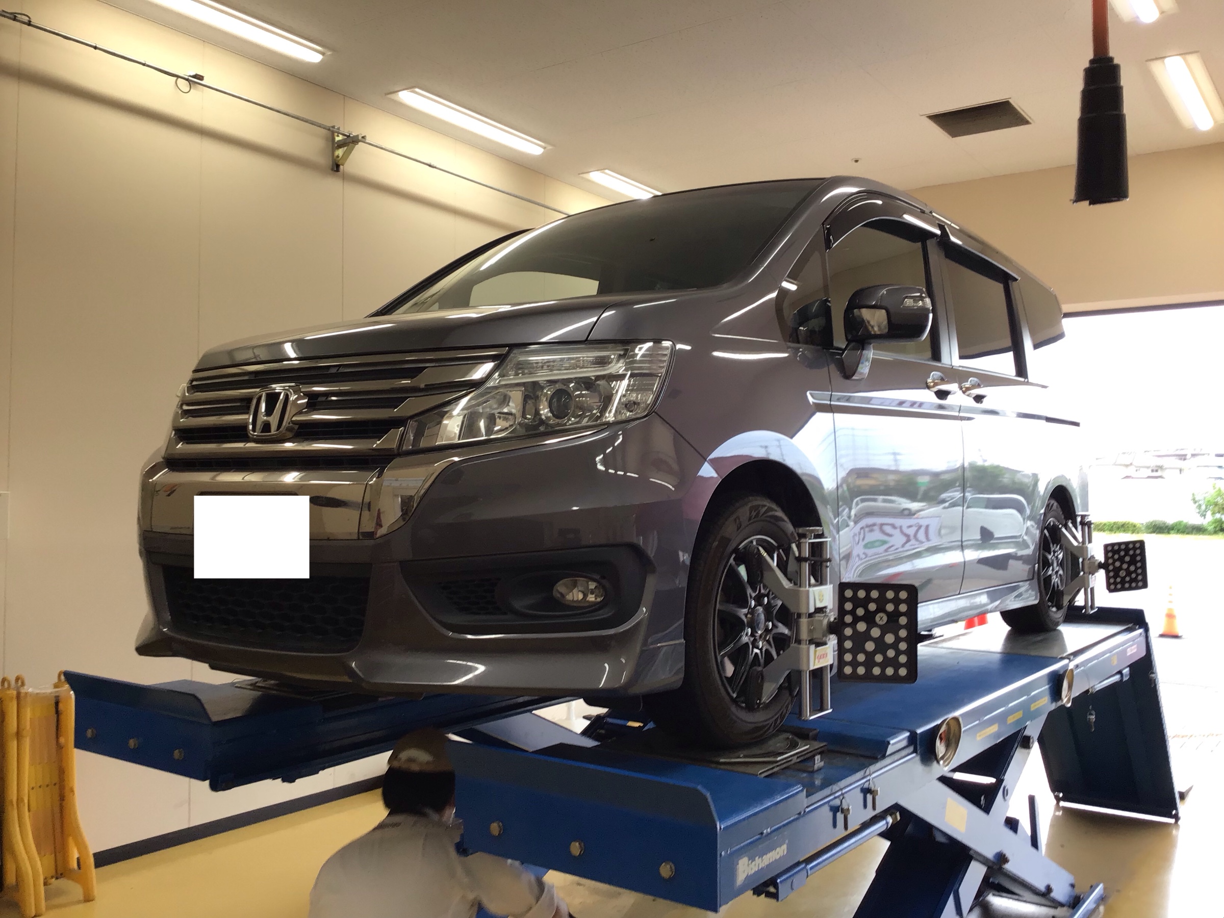 重いお車こそアライメント調整 スタッフ日記 タイヤ館 イオンタウン稲毛長沼 タイヤからはじまる トータルカーメンテナンス タイヤ館グループ