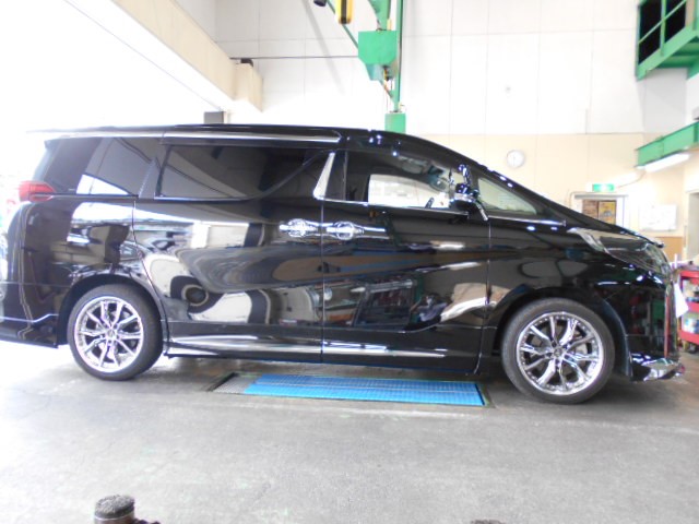 30アルファード 足廻り交換 その①『フロント』 | 店舗お