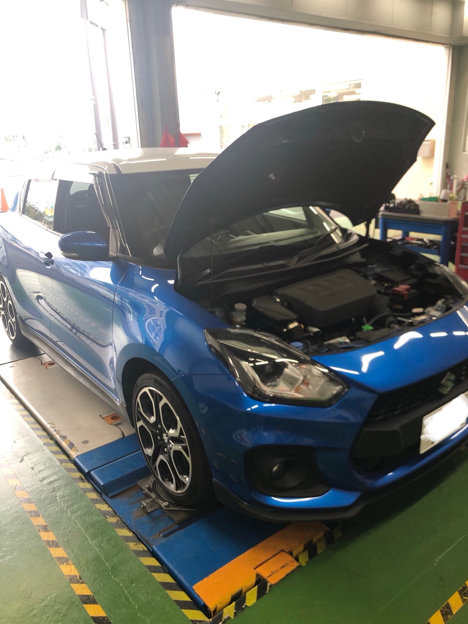 スズキ スイフトスポーツ オイル交換 エアコンフィルター交換 サービス事例 タイヤ館 沼津沢田 タイヤからはじまる トータルカーメンテナンス タイヤ館グループ