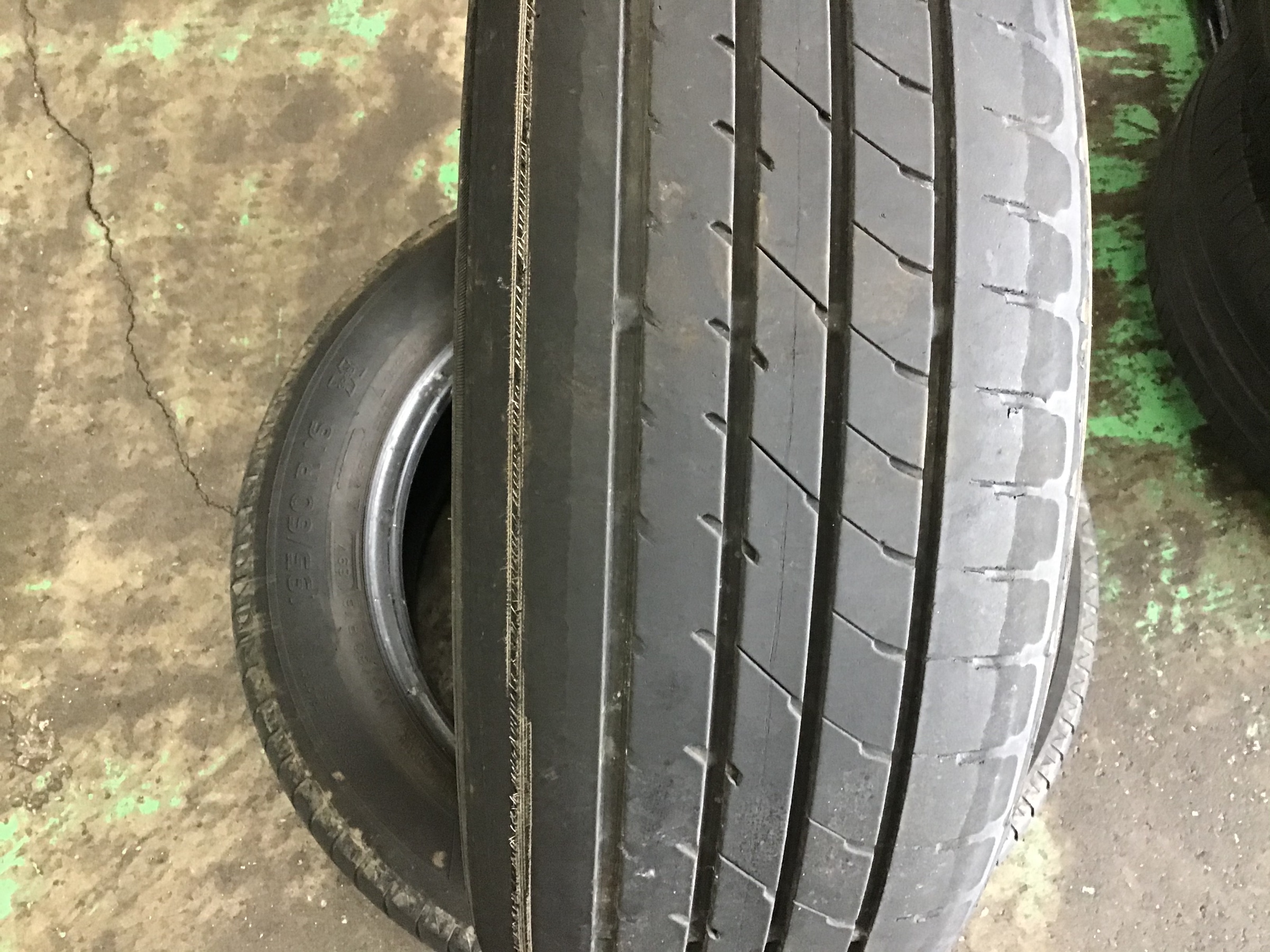 日産 セレナ タイヤ交換 195/60R16 | 日産 セレナ | 作業事例 | タイヤ