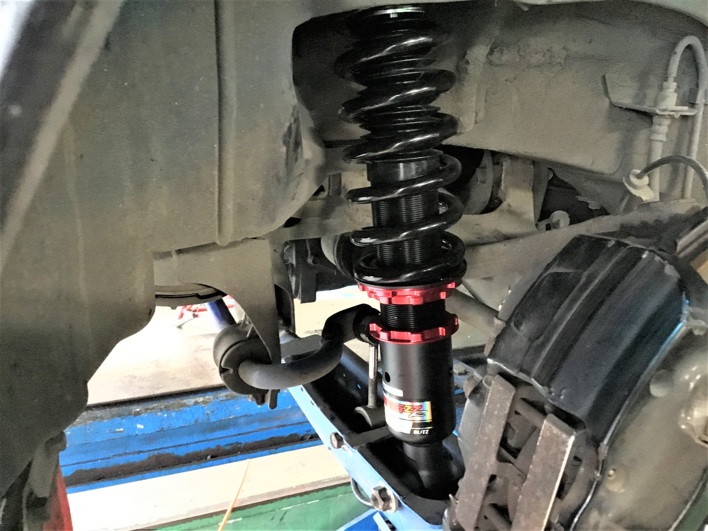 Grb型インプレッサwrx 車高調整式サスペンションのリフレッシュ交換 スバル インプレッサwrx その他 パーツ取付 足回り関係取付 技術サービスブログ タイヤ館 鎌ヶ谷 千葉県のタイヤ カー用品ショップ タイヤからはじまる トータルカーメンテナンス タイヤ