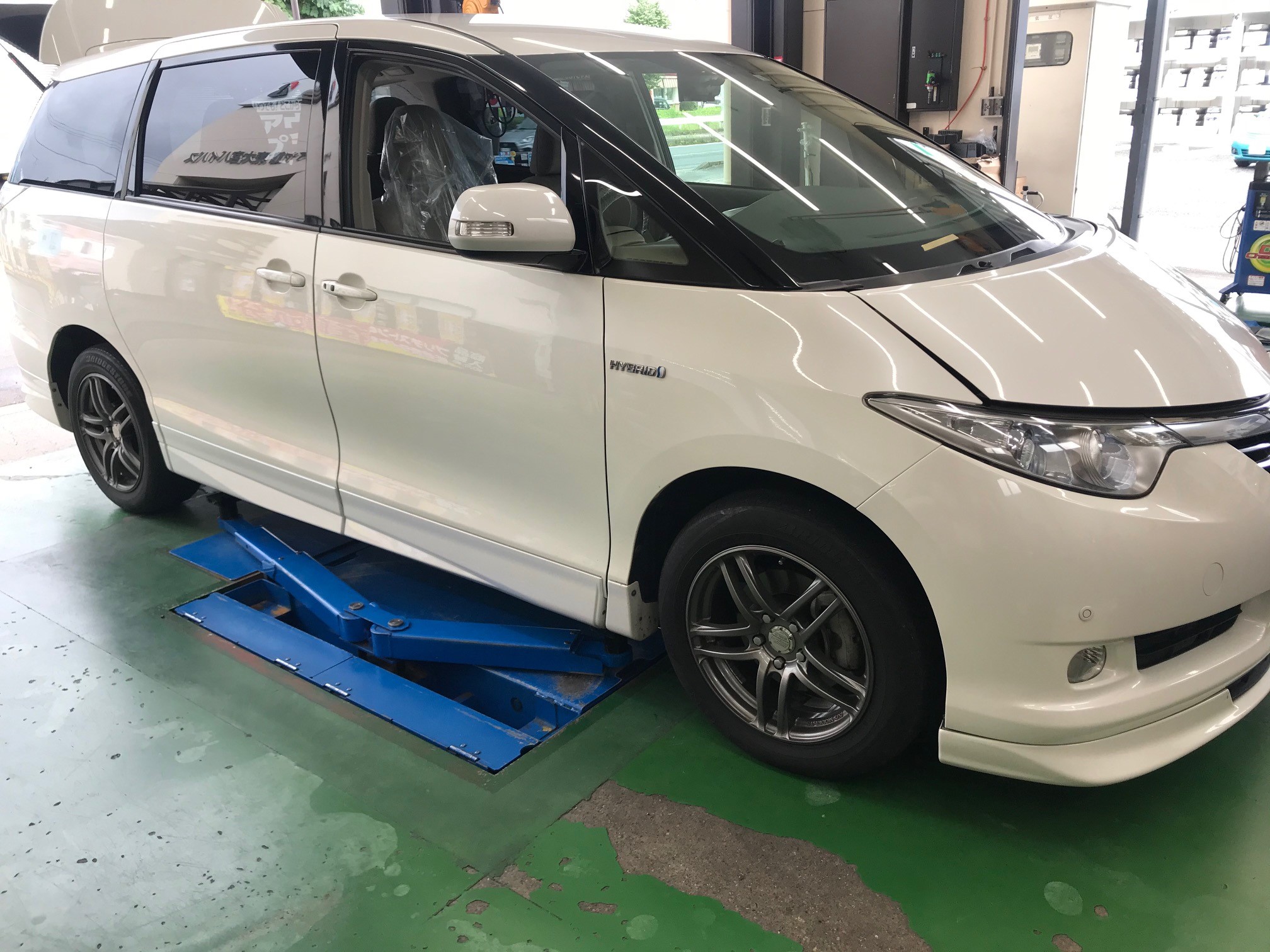 AHR20 エスティマハイブリッド KAYABA 足回り 交換 | トヨタ