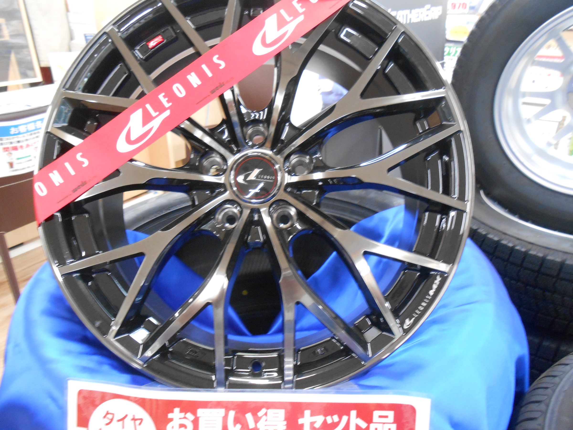 アルミホイールセットもございます！！ | サービス事例 | タイヤ館