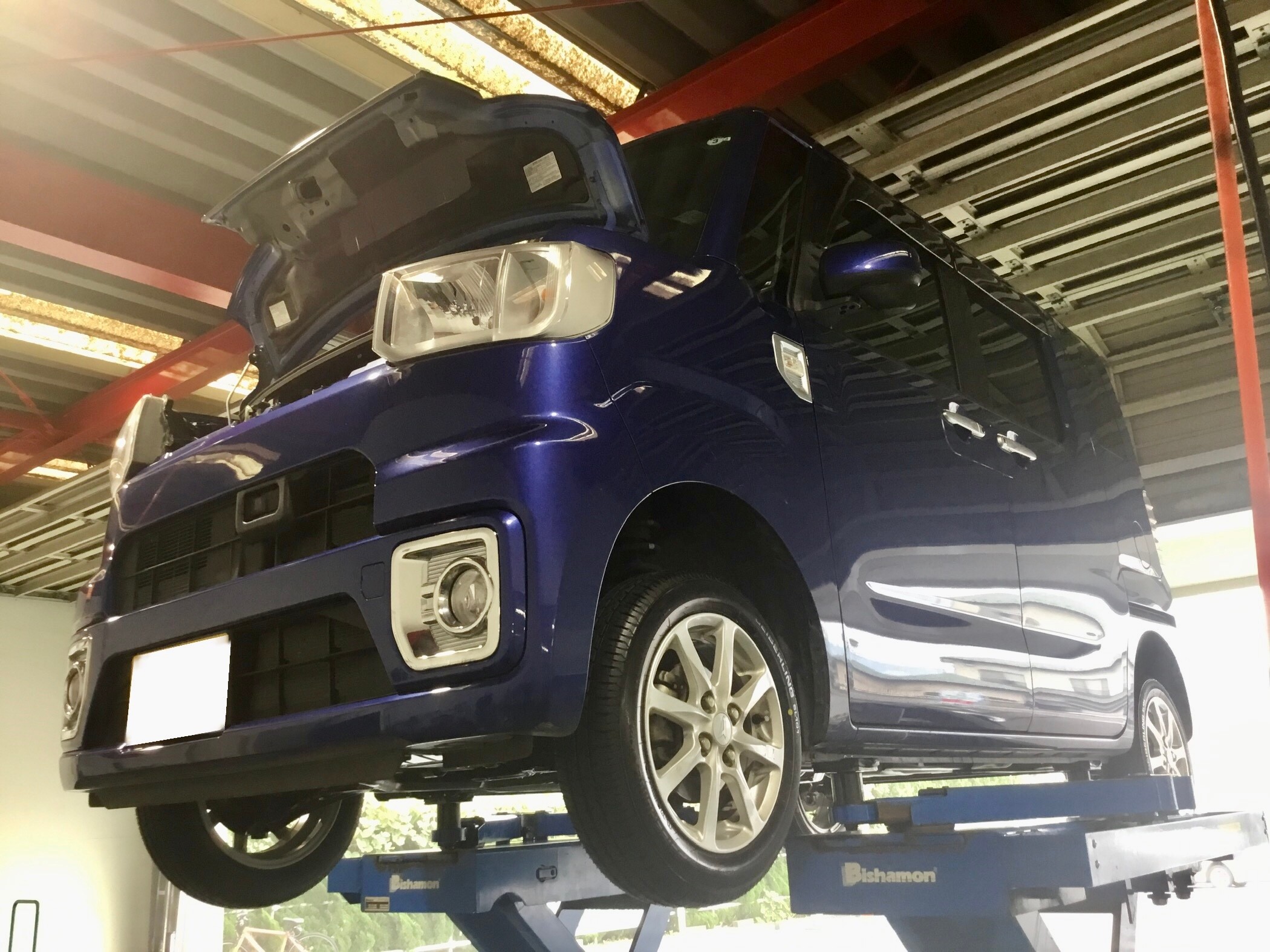 ダイハツ ウェイク 全体防錆作業 ダイハツ ウェイク メンテナンス商品 その他 ボディ下回り防錆コーティング サービス事例 タイヤ館 白河 福島県のタイヤ カー用品ショップ タイヤからはじまる トータルカーメンテナンス タイヤ館グループ