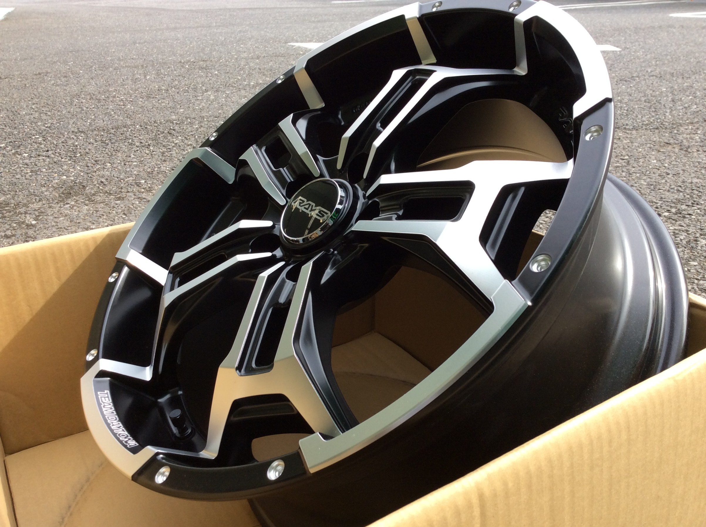 RAYSDAYTONAM9 BLACK EDITION ホイール　引き取り大歓迎 RAYSDAYTONAM9 BLACK EDITION ホイール 引き取り大歓迎 緊急入荷情報
