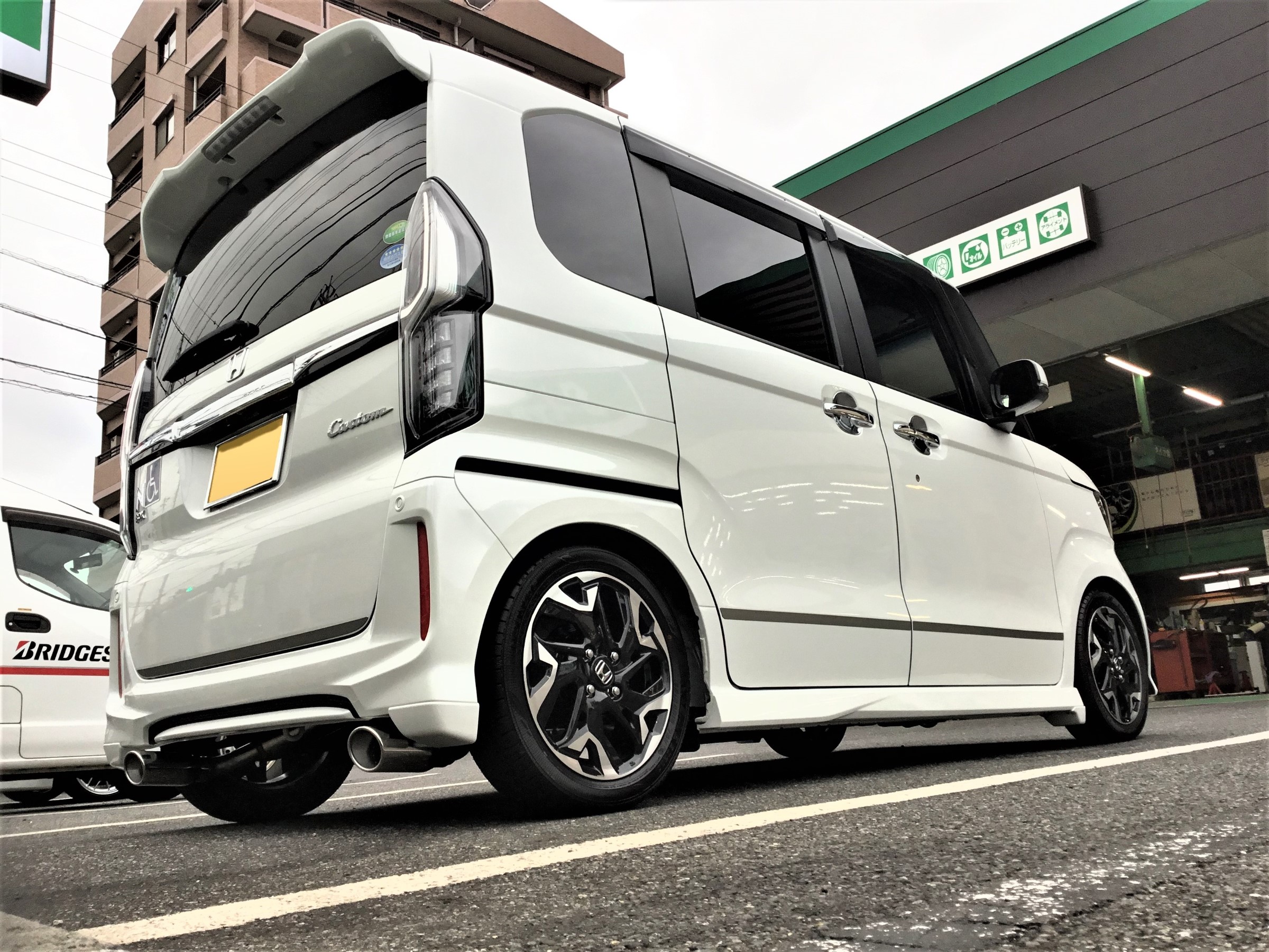 Jf3型n Boxカスタム 車高調整式サスペンション取り付け アライメント調整 ホンダ N Boxカスタム その他 パーツ取付 サスペンション取付 技術サービスブログ タイヤ館 鎌ヶ谷 千葉県のタイヤ カー用品ショップ タイヤからはじまる トータルカー