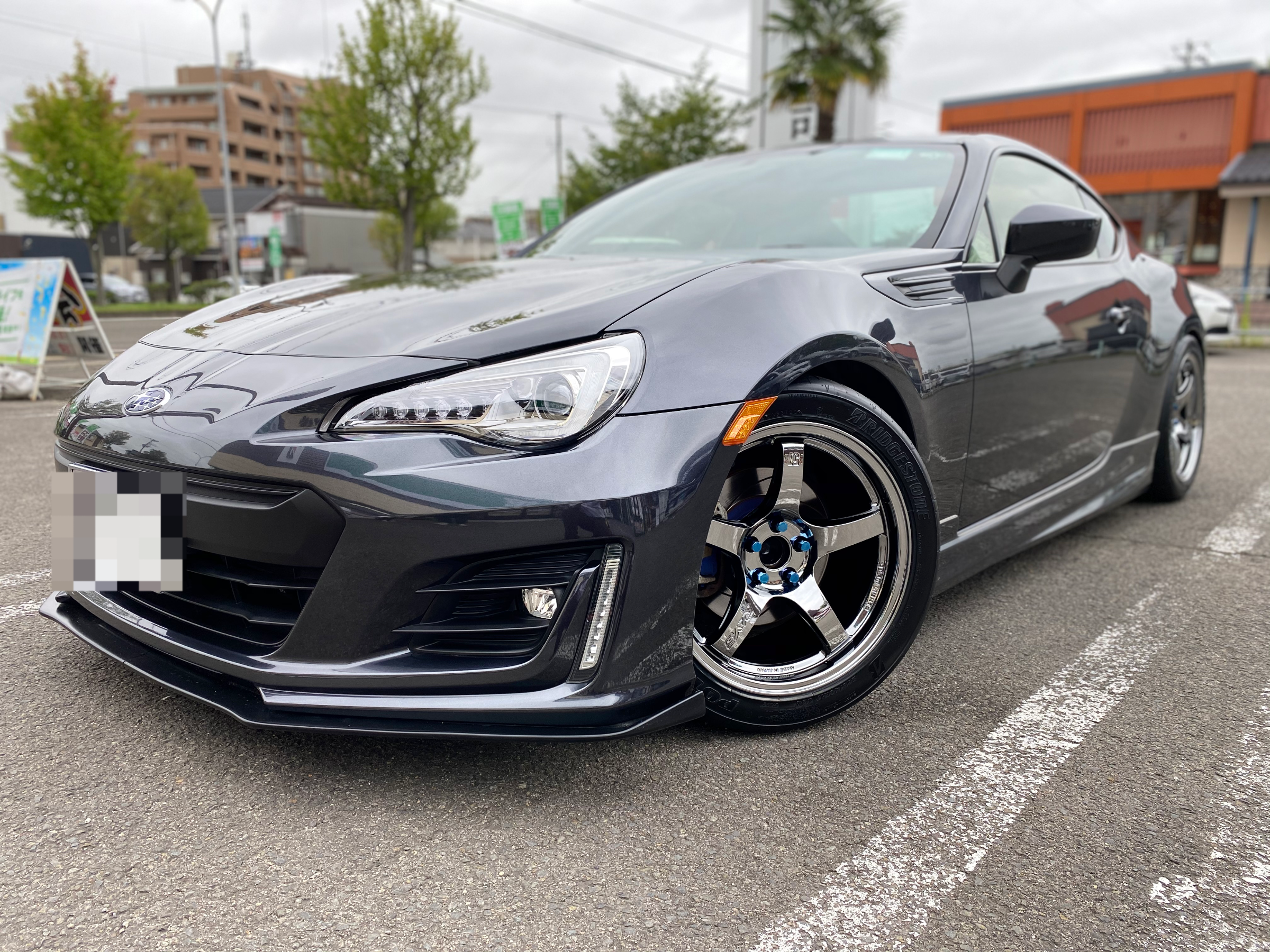 スバル Brzに１８インチの巻 スバル Brz ホイール タイヤ ホイール関連 タイヤ ホイール交換 サービス事例 タイヤ館 ２８６ 宮城県のタイヤ カー用品ショップ タイヤからはじまる トータルカーメンテナンス タイヤ館グループ