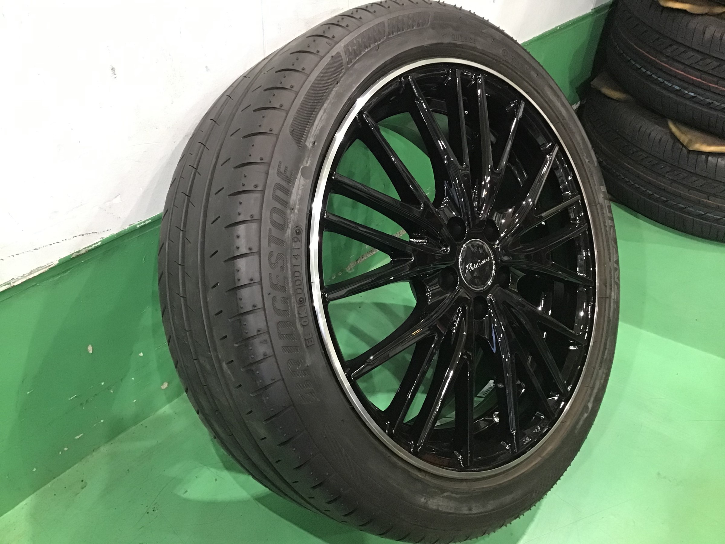 トヨタ プリウス(ZVW50) アルミ交換 | トヨタ プリウス ホイール