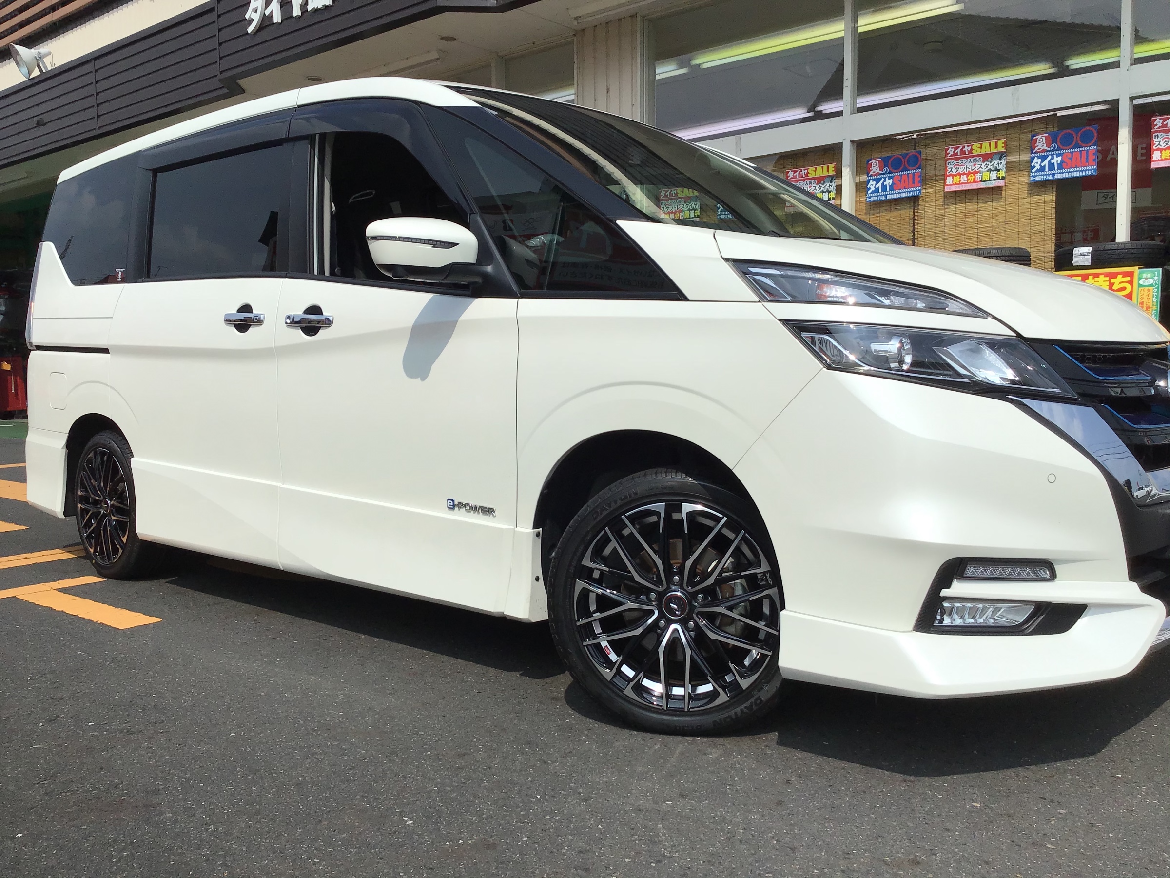 セレナe-POWER(27) weds レオニスSK インチアップ | 日産 セレナe
