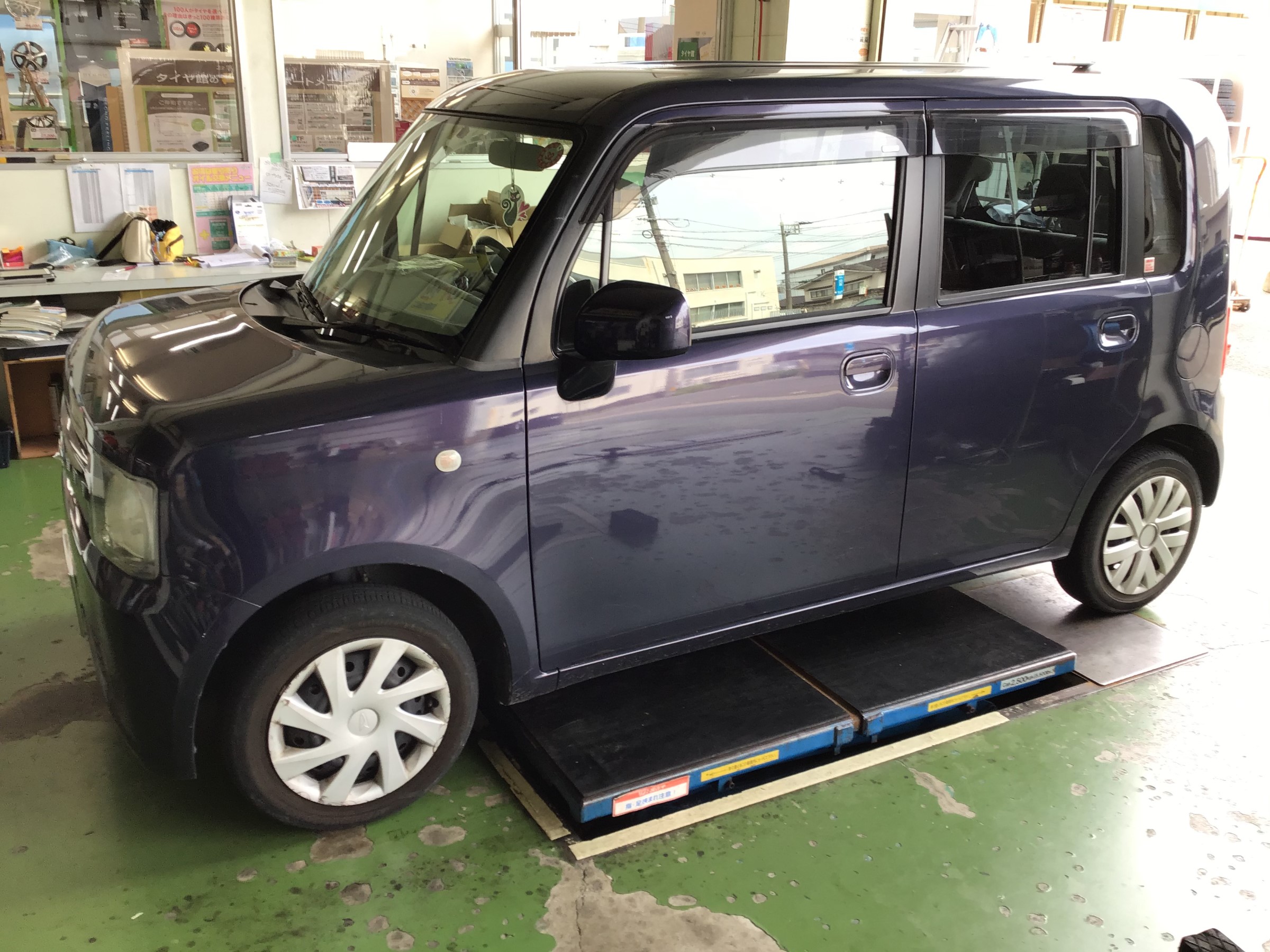 お買い得のホイールセットもあります ダイハツ ムーヴコンテ ホイール タイヤ ホイール関連 タイヤ ホイール交換 サービス事例 タイヤ館 岩国 タイヤからはじまる トータルカーメンテナンス タイヤ館グループ