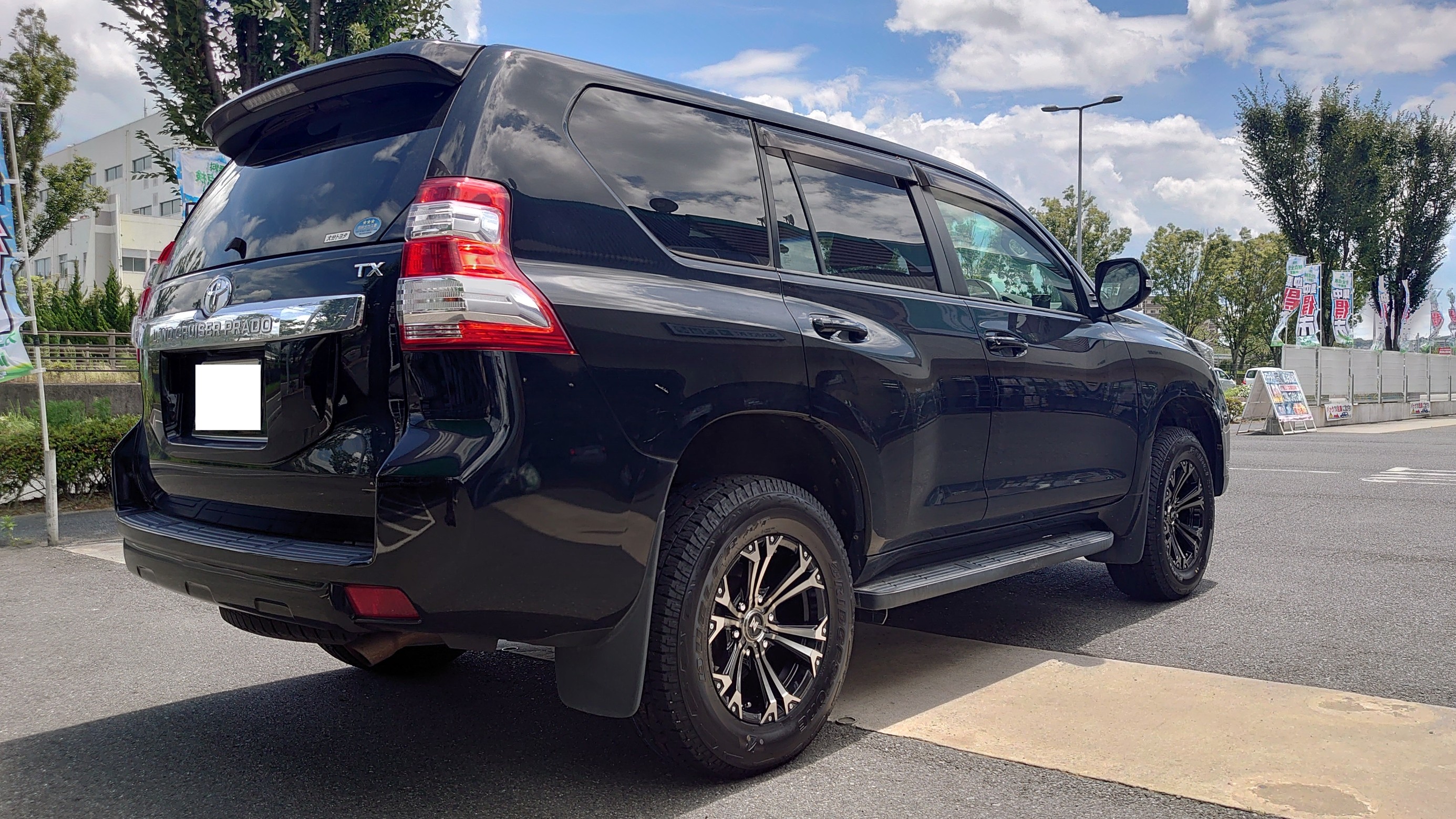 トヨタ ランドクルーザープラド(150系) タイヤホイール取付 トヨタ ランドクルーザープラド(150系) タイヤホイール取付