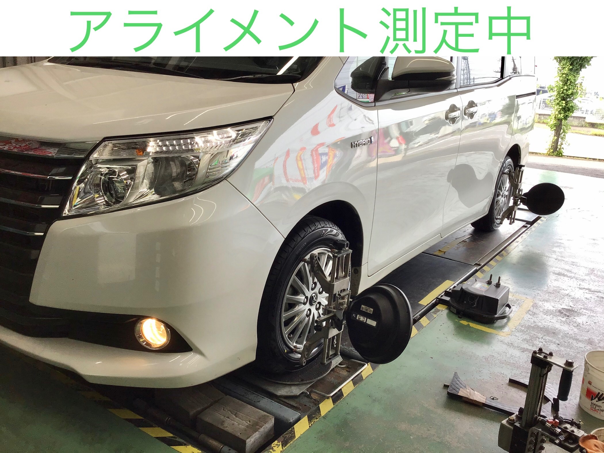 ノアタイヤ 新型ノア・ヴォクシー】タイヤサイズはいくら？交換にかかる費用