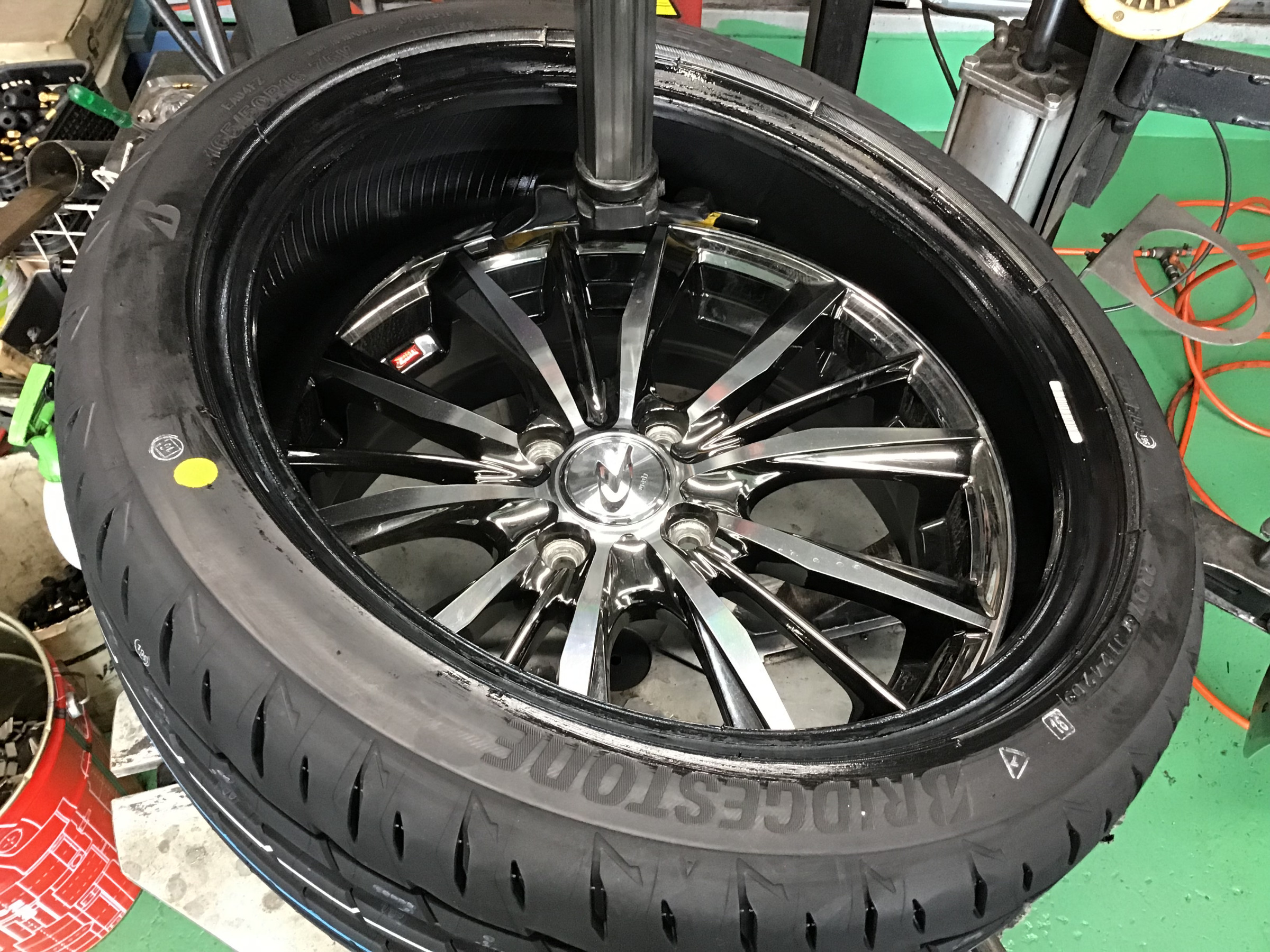 LA650Sタント　ロクサーニ　タルカス　165/40R17ホイールタイヤセット