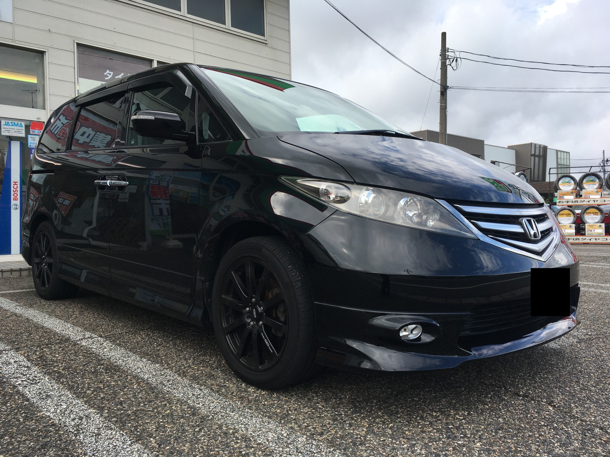シートカバー装着しました ホンダ エリシオン その他 外装 内装取付 シート シートカバー取付 サービス事例 タイヤ館 寺尾 新潟県のタイヤ カー用品ショップ タイヤからはじまる トータルカーメンテナンス タイヤ館グループ