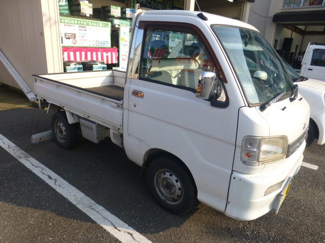 ダイハツ S200P ハイゼット】ロアボールジョイントブーツ交換を行いました。 | ダイハツ ハイゼット その他 その他 > 車検 | サービス事例  | タイヤ館 阿見 | 茨城県のタイヤ、カー用品ショップ タイヤからはじまる、トータルカーメンテナンス タイヤ館グループ