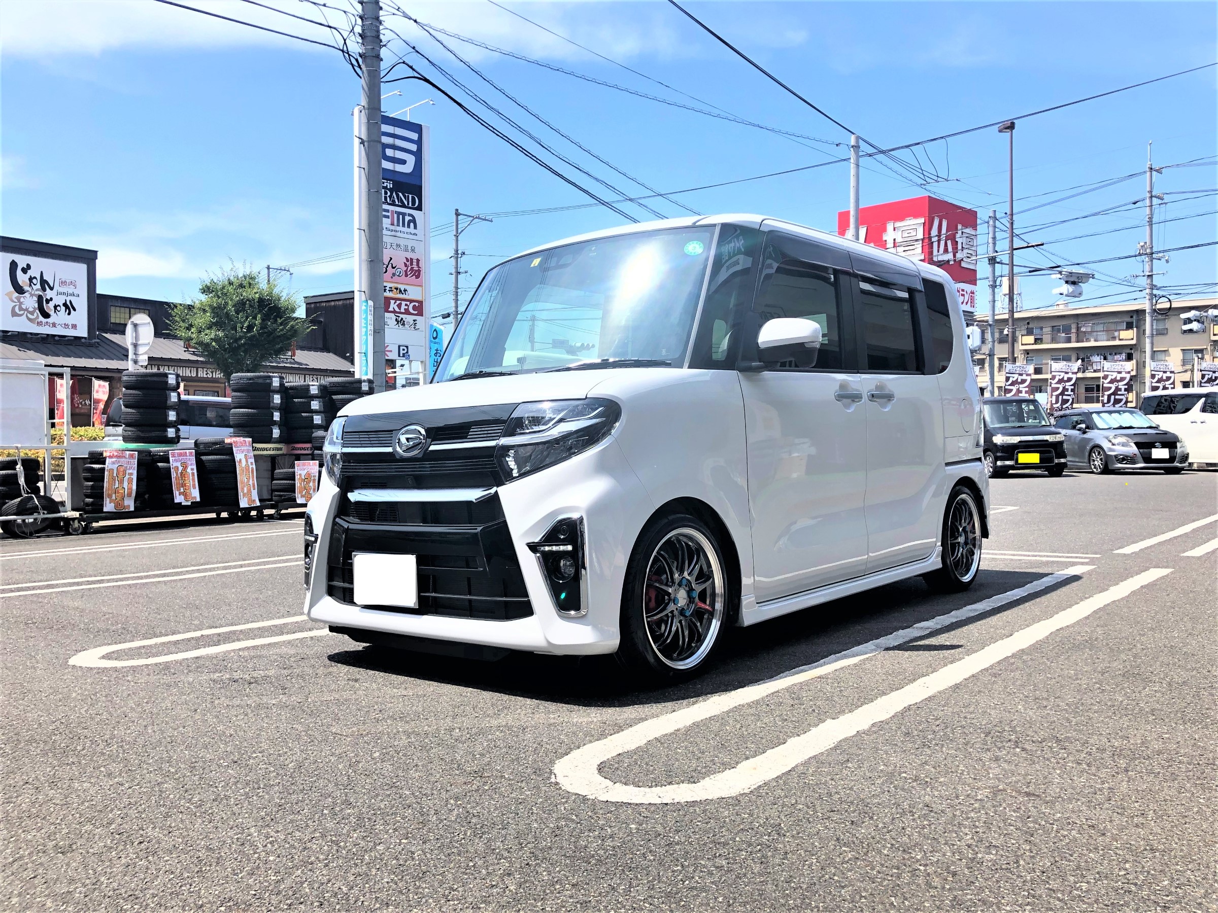 DAIHATSU TANTO〈LA650S〉タイヤ＆ホイール交換！ | ダイハツ タント