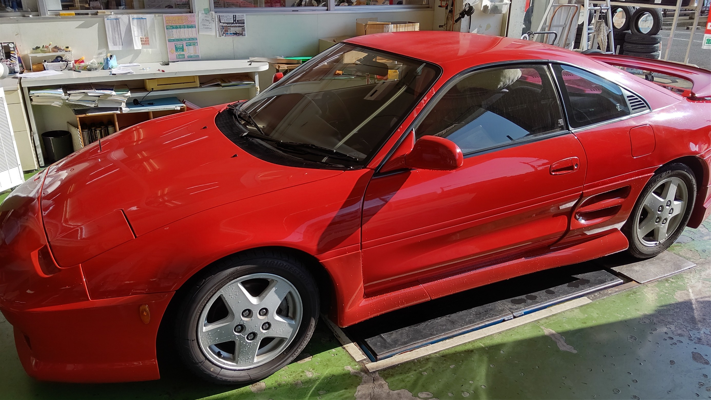 なんと懐かしい車 Mr2 車高調 タイヤホイールセット取付 アライメント トヨタ Mr2 その他 パーツ取付 足回り関係取付 サービス事例 タイヤ館 岩国 タイヤからはじまる トータルカーメンテナンス タイヤ館グループ