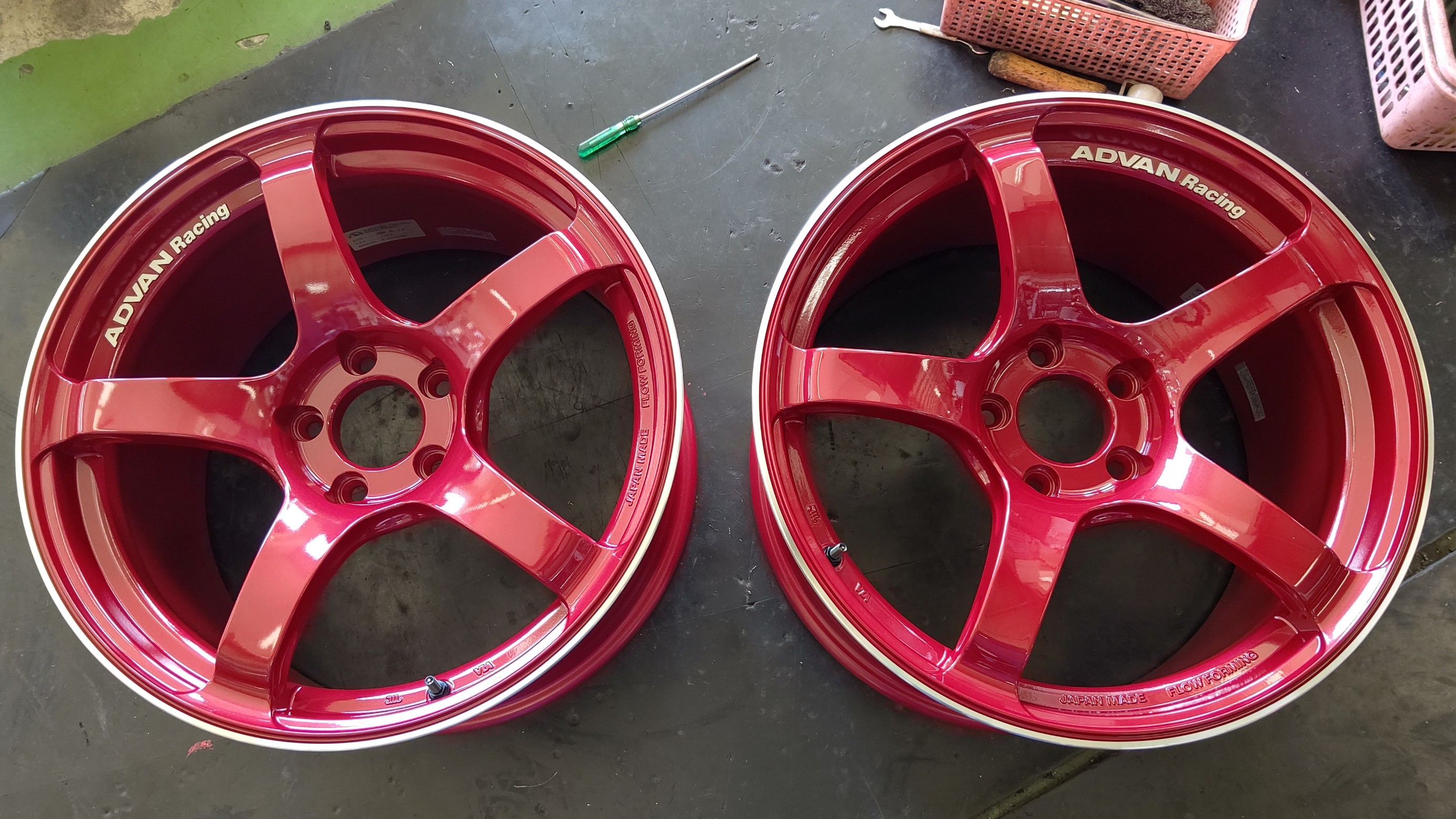 なんと懐かしい車 MR2 車高調 タイヤホイールセット取付 アライメント