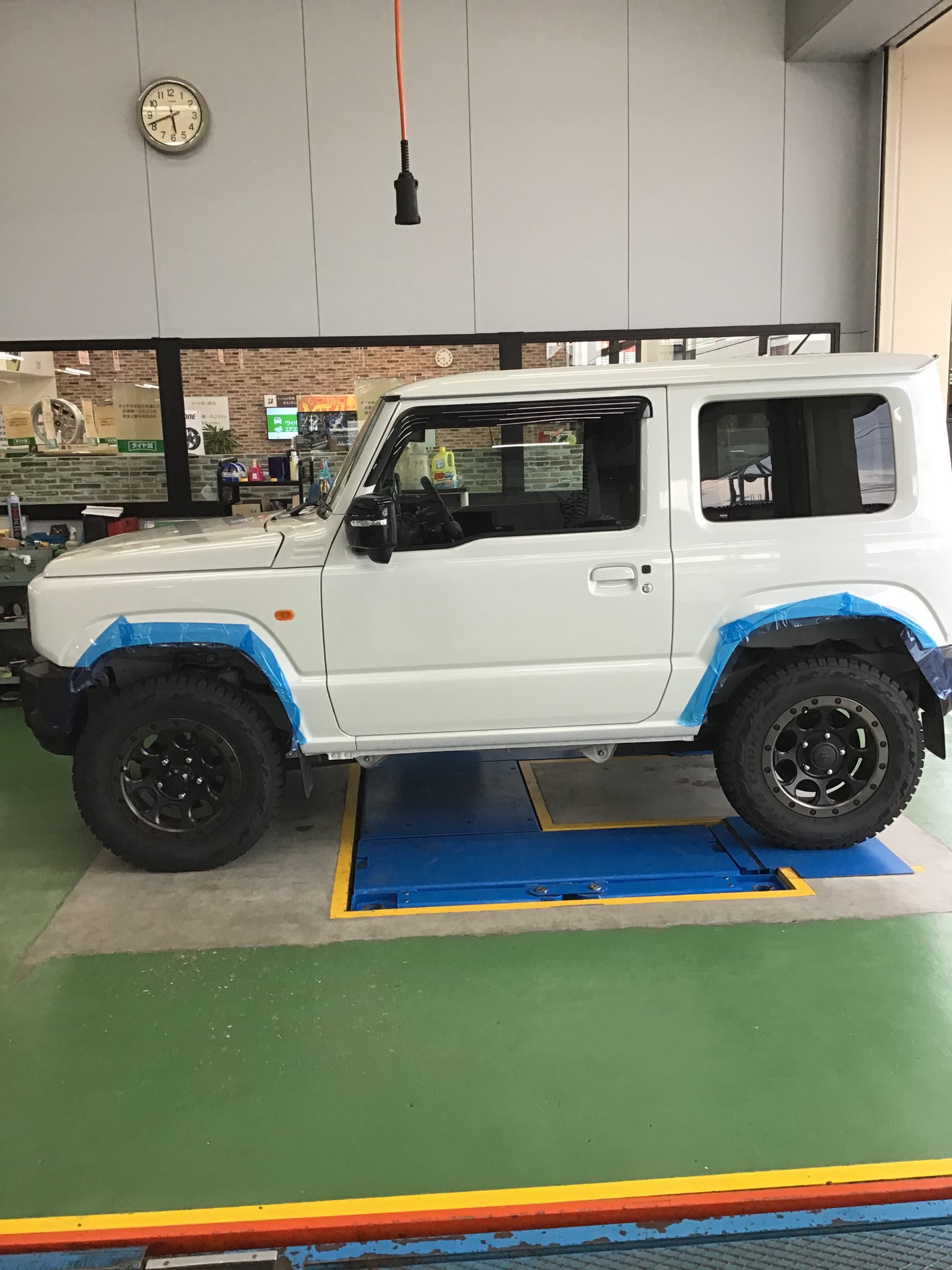 リフトアップ後の写真です。リフトアップ前の写真が無くて申し訳ありません