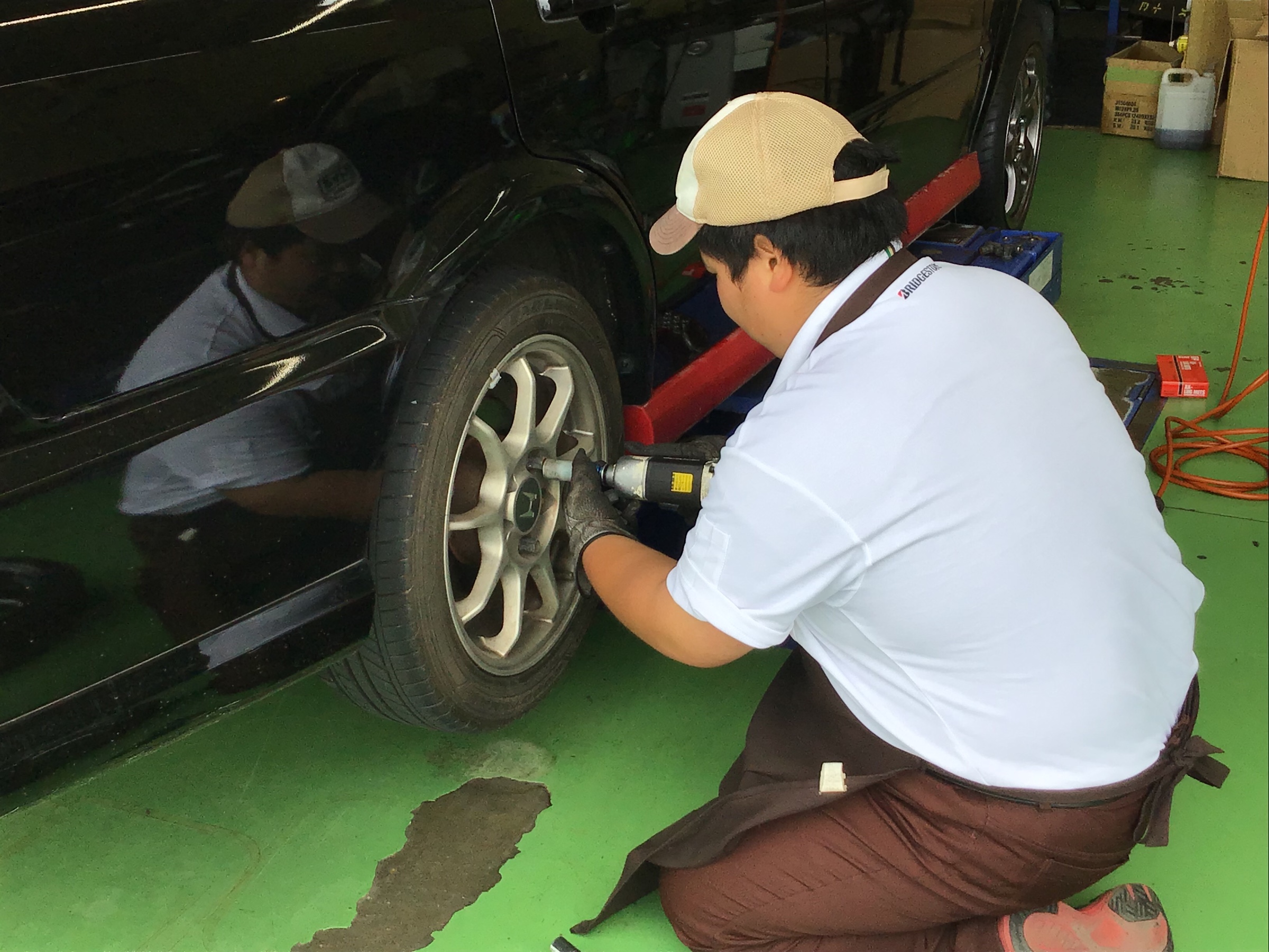 タイヤローテーションとは サービス事例 タイヤ館 グリーンピットつくば研究学園 茨城県のタイヤ カー用品ショップ タイヤからはじまる トータルカーメンテナンス タイヤ館グループ