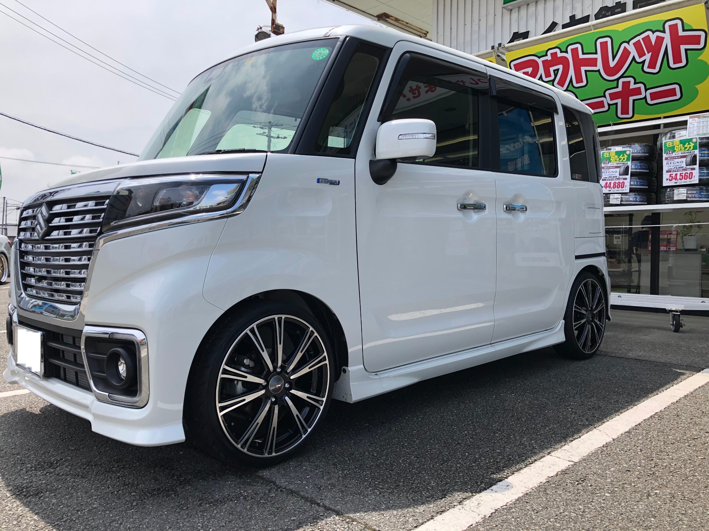 スペーシアカスタム タイヤホイール取付 | スズキ スペーシアカスタム