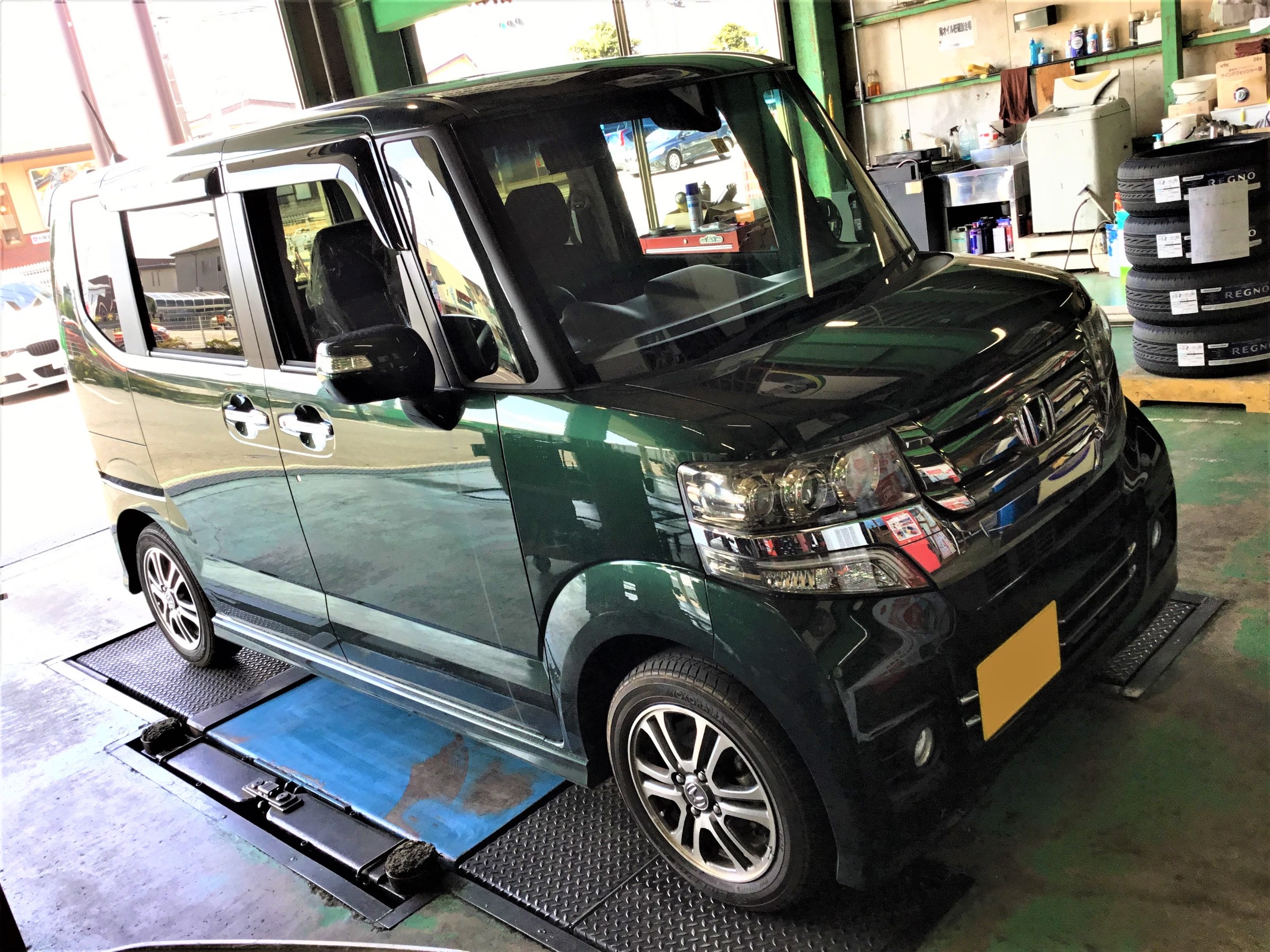 Jf1型n Boxカスタム 前後撮影式ドライブレコーダー取り付け ホンダ N Boxカスタム その他 技術サービスブログ タイヤ館 鎌ヶ谷 千葉県のタイヤ カー用品ショップ タイヤからはじまる トータルカーメンテナンス タイヤ館グループ
