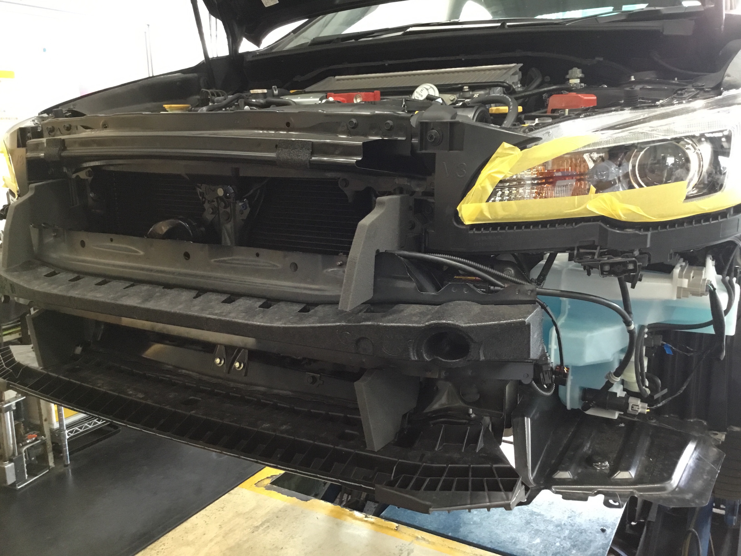 WRX STIバンパー外し作業・・・！ | スバル WRX STI その他 | スタッフ