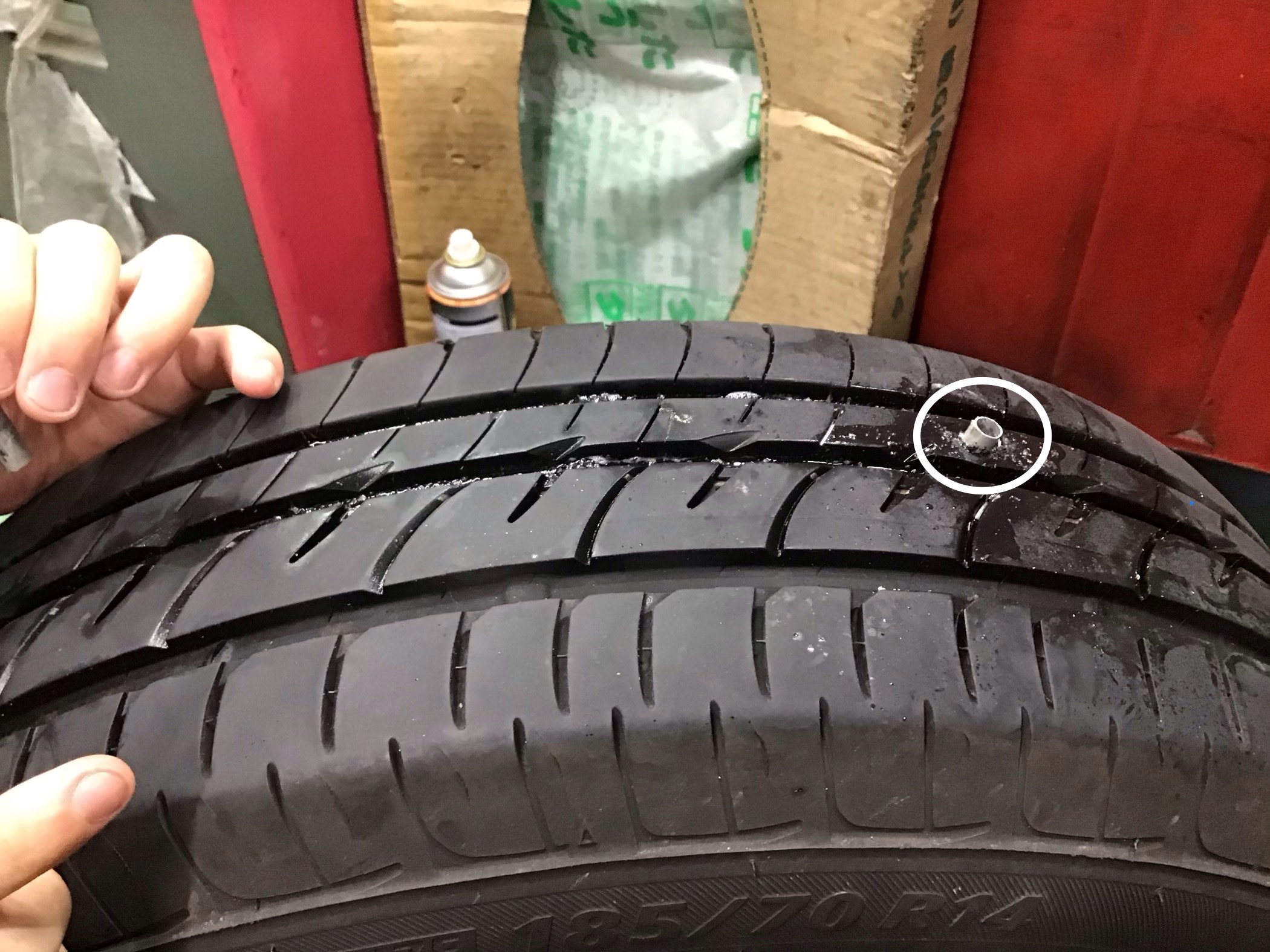 パンク修理 内面 の手順 サービス事例 タイヤ館 こしがや タイヤからはじまる トータルカーメンテナンス タイヤ館グループ