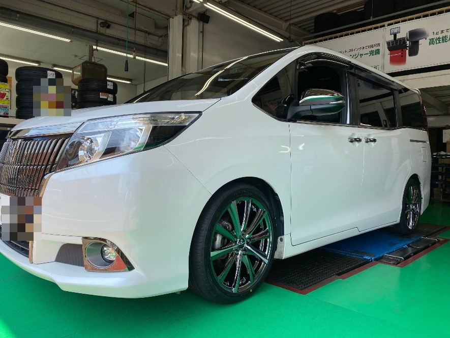 トヨタ エスクァイア 18インチにインチアップ | 店舗おススメ情報