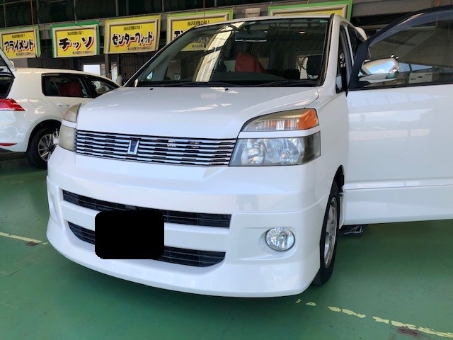 60系 ヴォクシー ドライレコーダー コムテックzdr025 取り付けました トヨタ ヴォクシー その他 カー用品取付 ドライブレコーダー取り扱い サービス事例 タイヤ館 次郎丸 タイヤからはじまる トータルカーメンテナンス タイヤ館グループ