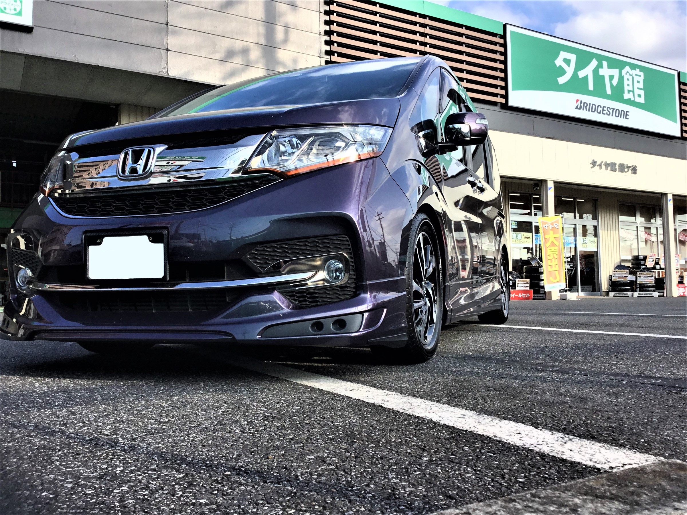 Rp3型ステップワゴンスパーダ タイヤ交換 ダウンサス取り付け アライメント調整 ホンダ ステップワゴン その他 パーツ取付 サスペンション取付 技術サービスブログ タイヤ館 鎌ヶ谷 千葉県のタイヤ カー用品ショップ タイヤからはじまる トータルカー