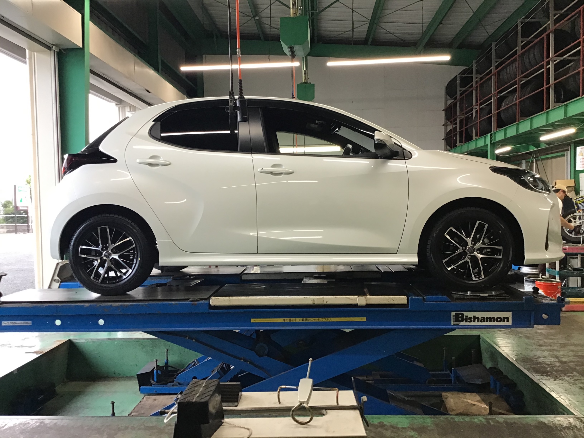 185/60R15ヤリススタッドレスセットガレージ保管 185/60R15ヤリススタッドレスセットガレージ保管 トヨタ・ヤリス