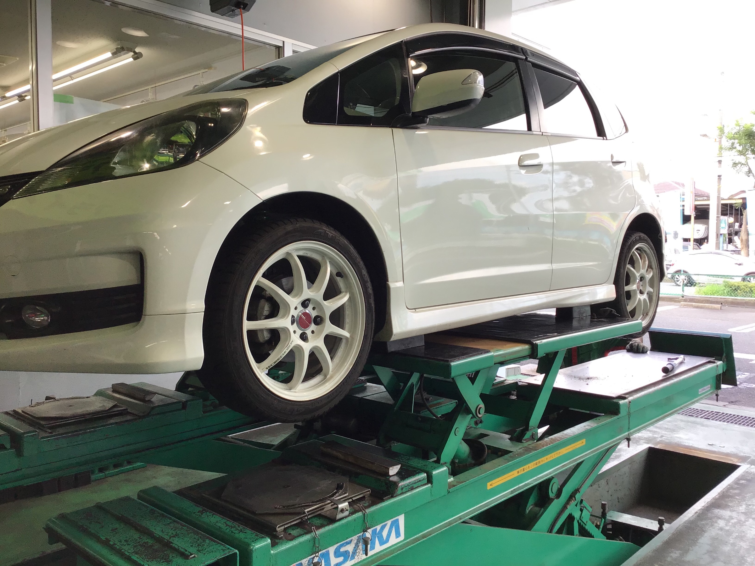 ホンダ フィット 車高調取り付け その弎 〜結論〜 | 店舗お ホンダ フィット 車高調取り付け その弎 〜結論〜 | 店舗お