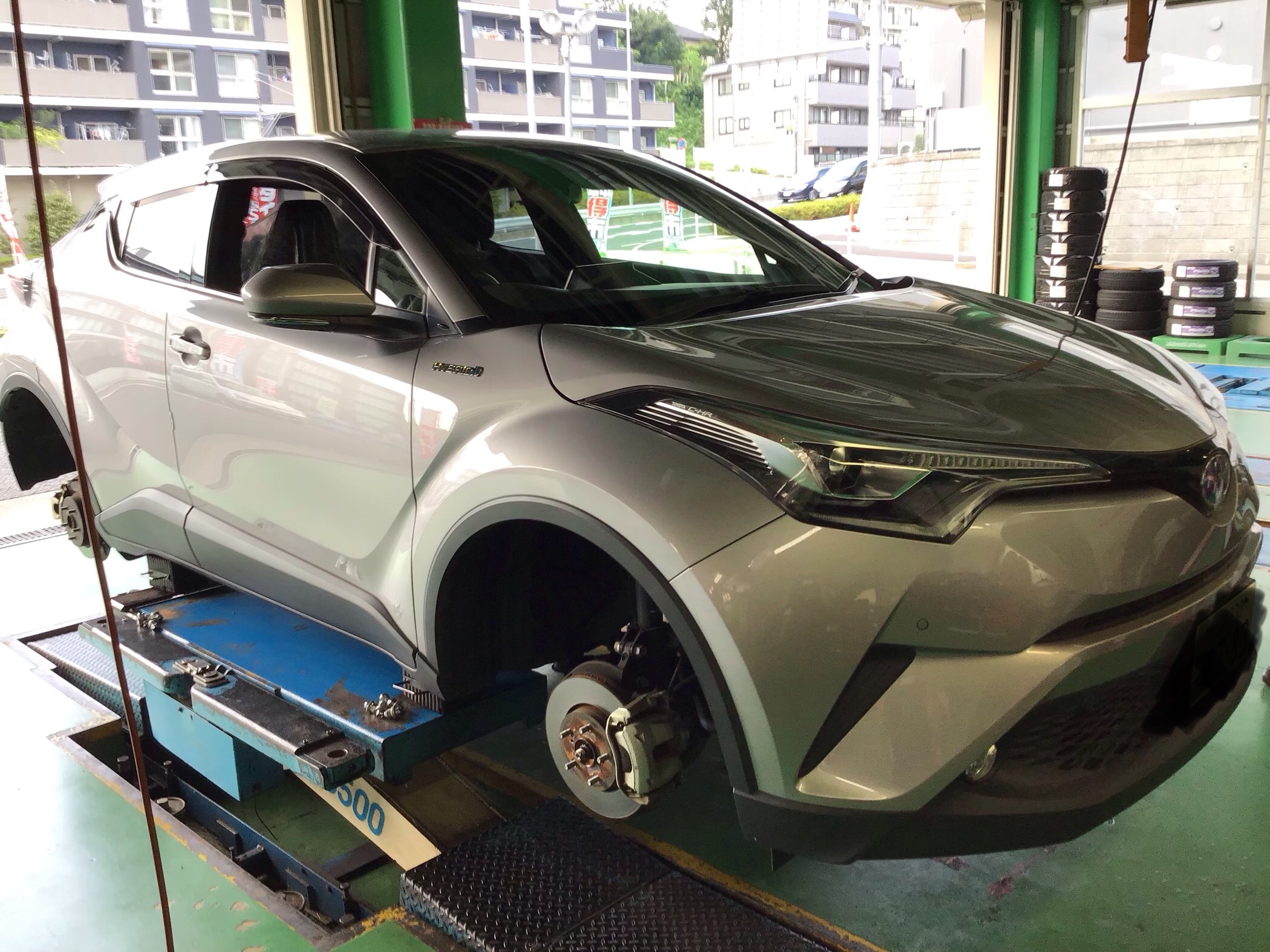C-HR タイヤ交換&アライメント | トヨタ C-HR タイヤ タイヤ・ホイール