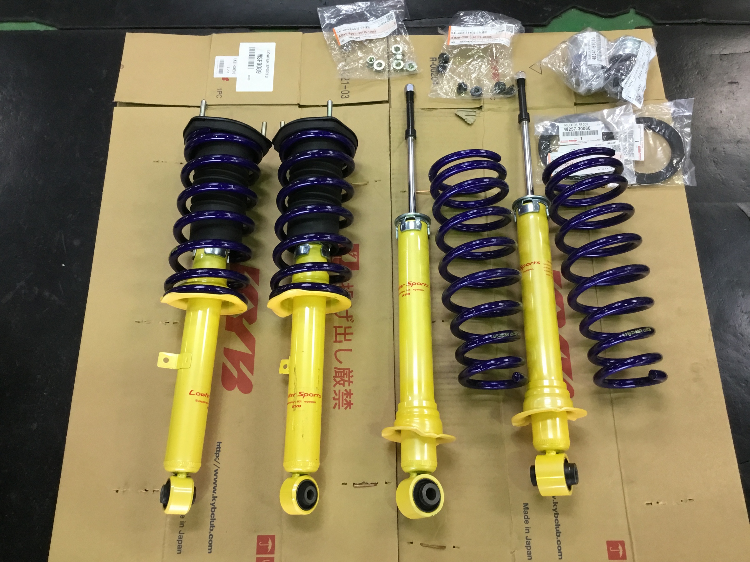 SXE-10アルテッツァ KYB Lowfer Sports L-kit お取り付け作業